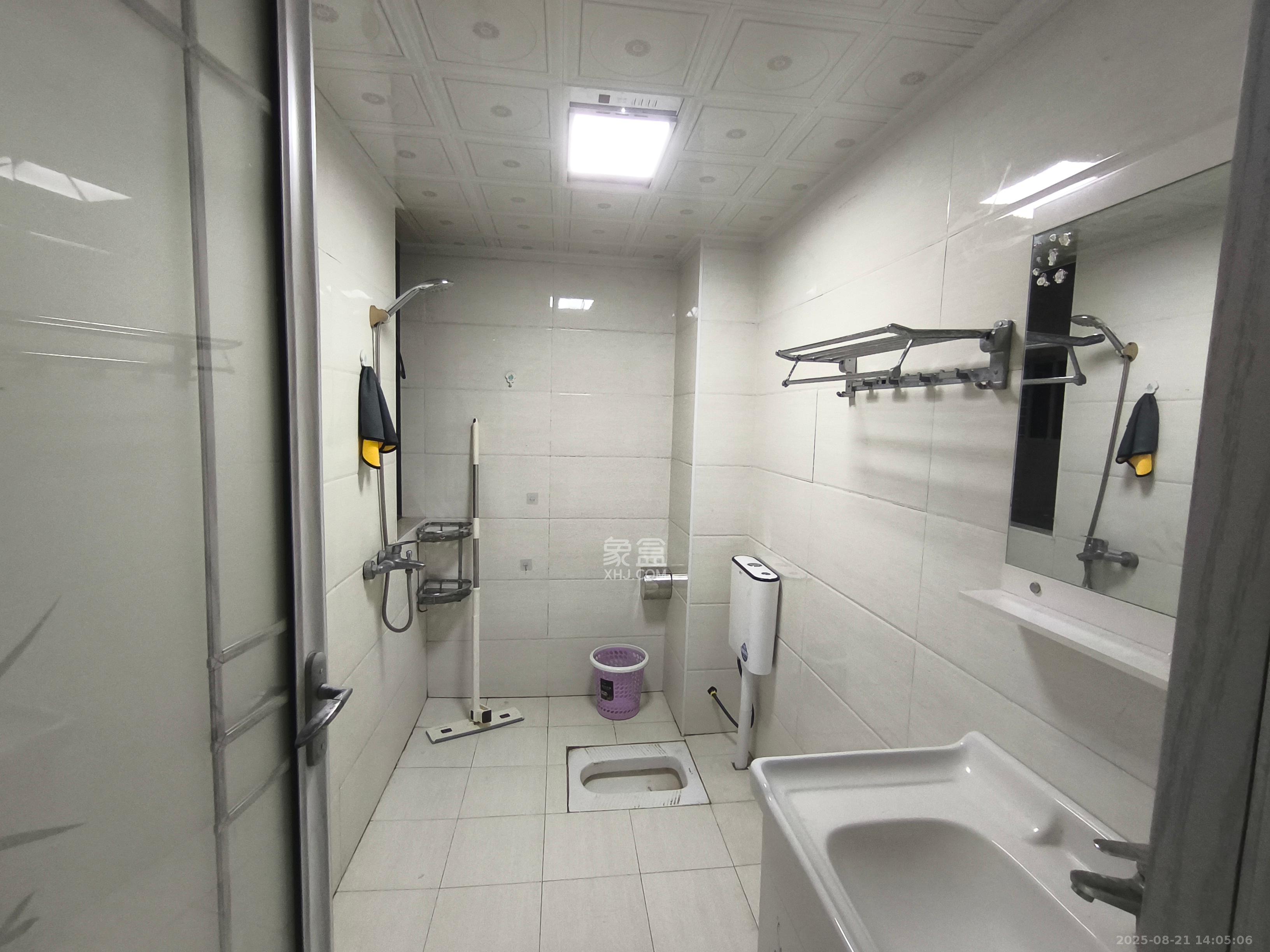 海伦堡爱ME城市 3室2厅1卫 2300.0元/月 海伦堡爱ME城市 3室2厅1卫 2300.0元/月室内图