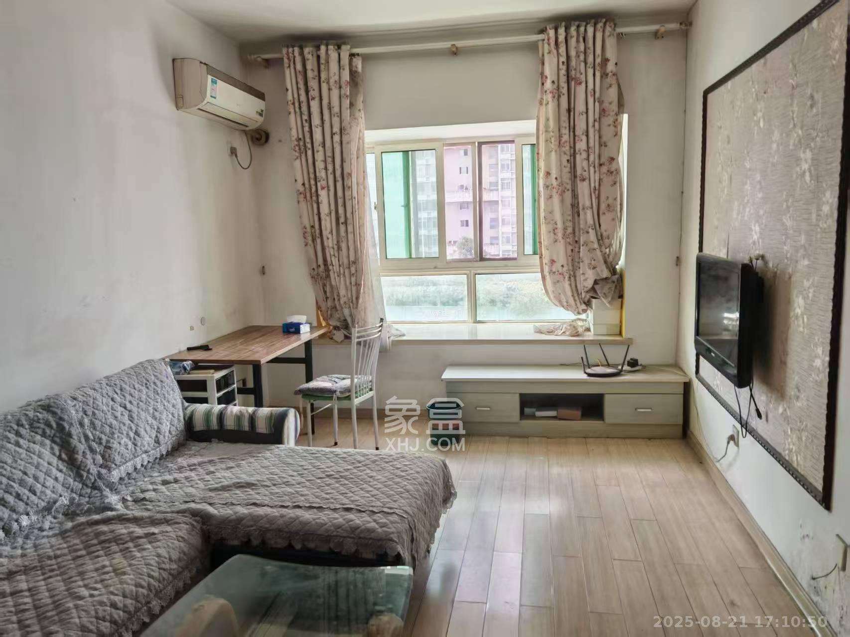 都市晨光  1室1厅1卫    1200.0元/月室内图