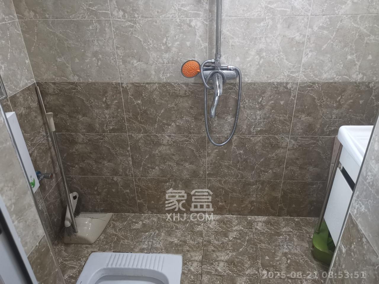 荣悦台  1室1厅1卫   2400.00元/月室内图