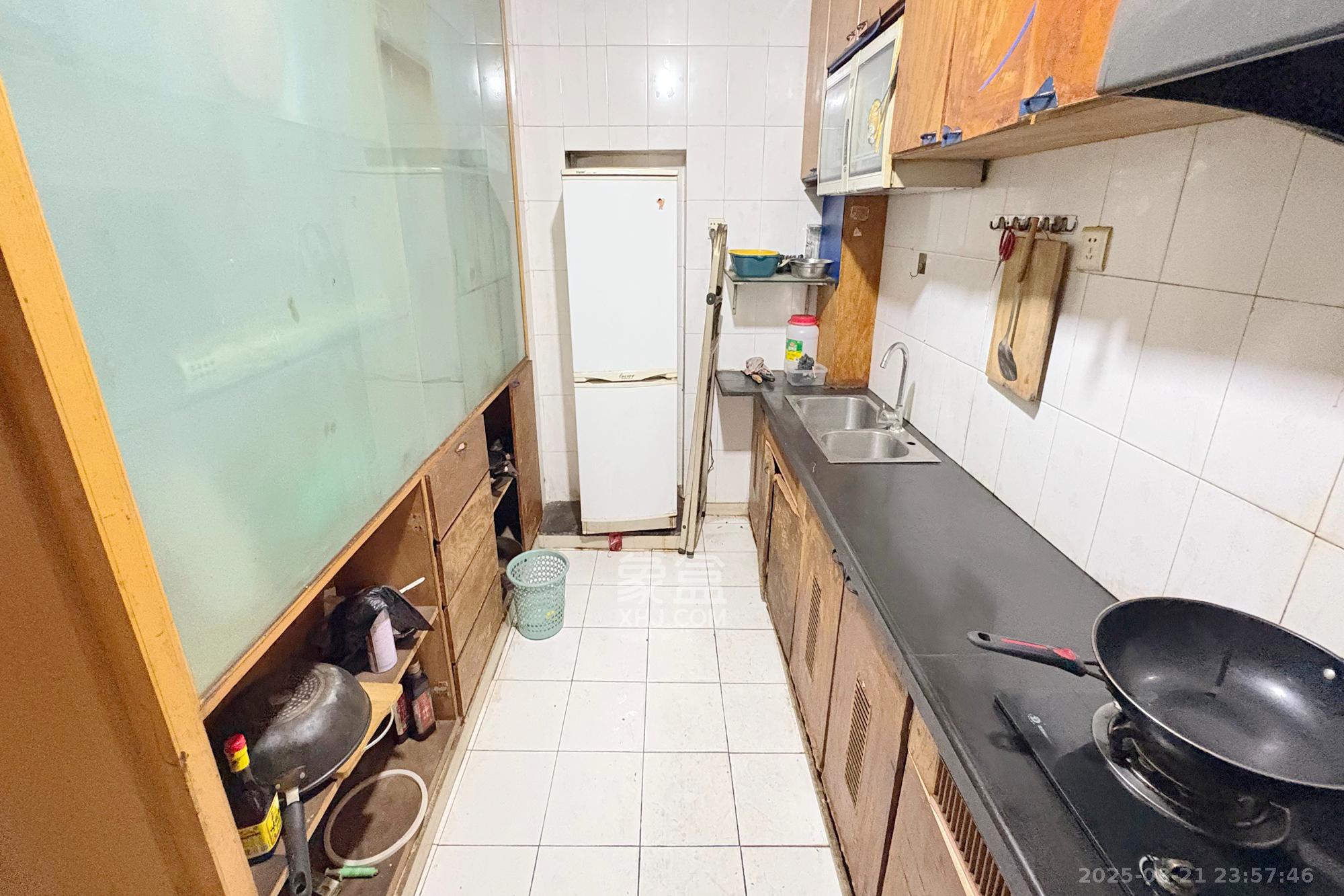 瑞丰苑  3室2厅2卫    103.0万 瑞丰苑  3室2厅2卫    103.0万厨房