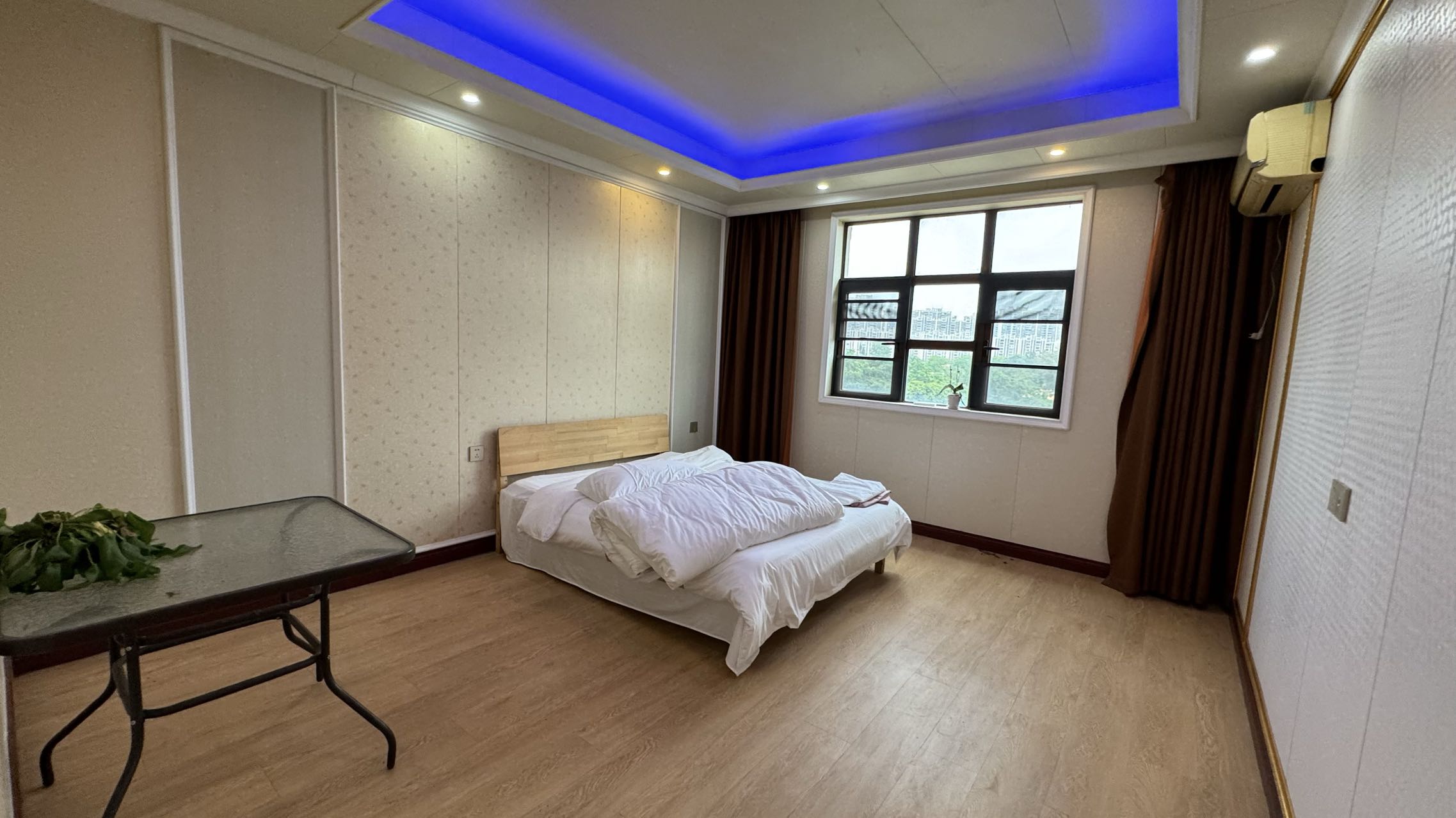 苍西村自建别墅 9室2厅3卫 13000.0元/月 苍西村自建别墅 9室2厅3卫 13000.0元/月室内图