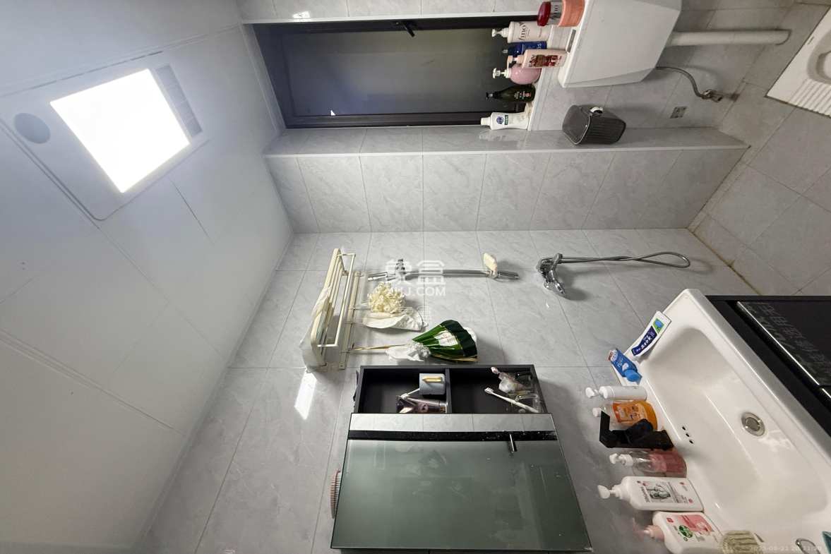 金塘家园 2室2厅1卫 2650.0元/月 金塘家园 2室2厅1卫 2650.0元/月室内图