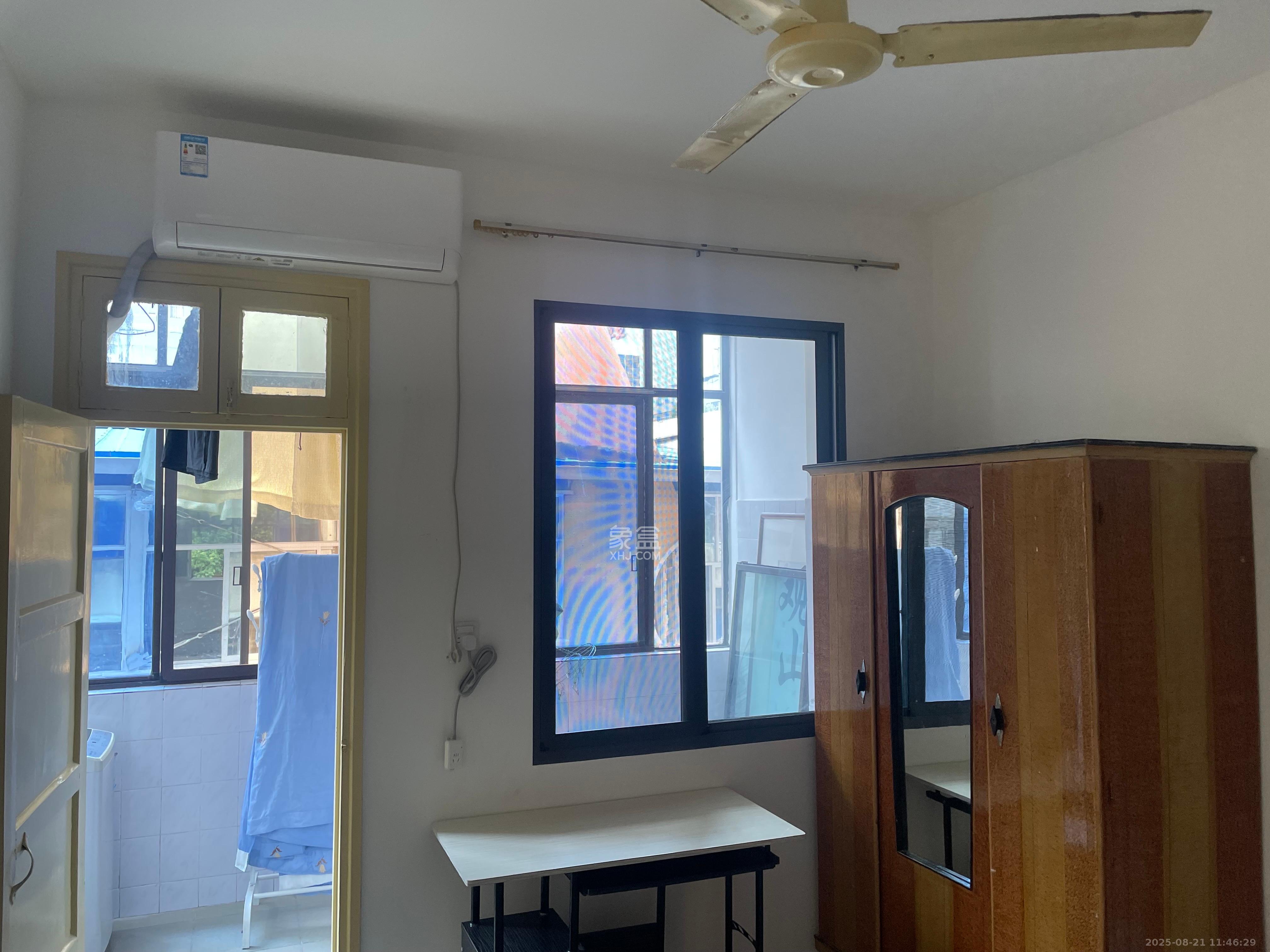 燕山街社区 3室2厅1卫 2200.0元/月 燕山街社区 3室2厅1卫 2200.0元/月室内图