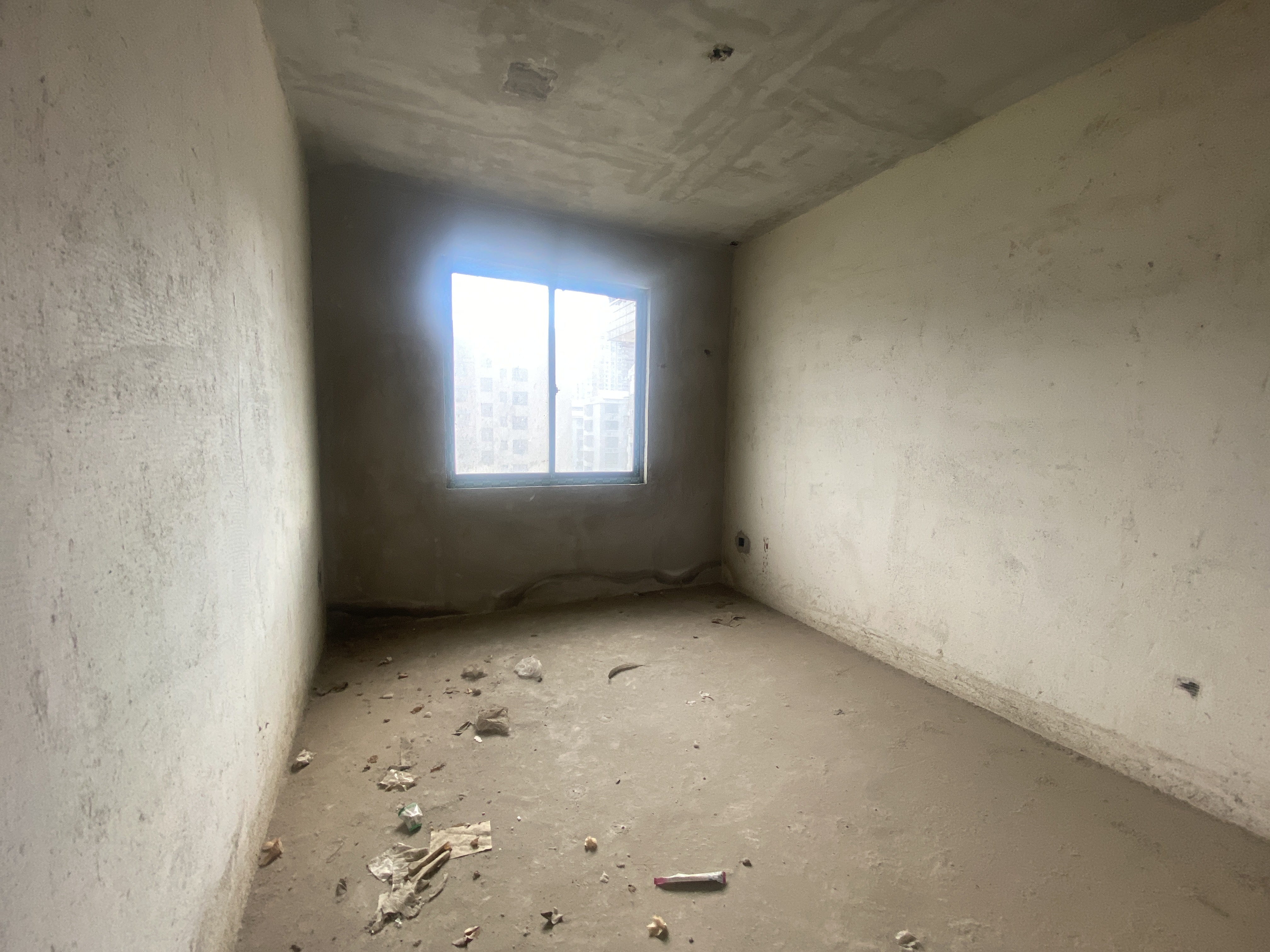 树鑫城市花园 4室2厅2卫 70.68万 树鑫城市花园 4室2厅2卫 70.68万客厅