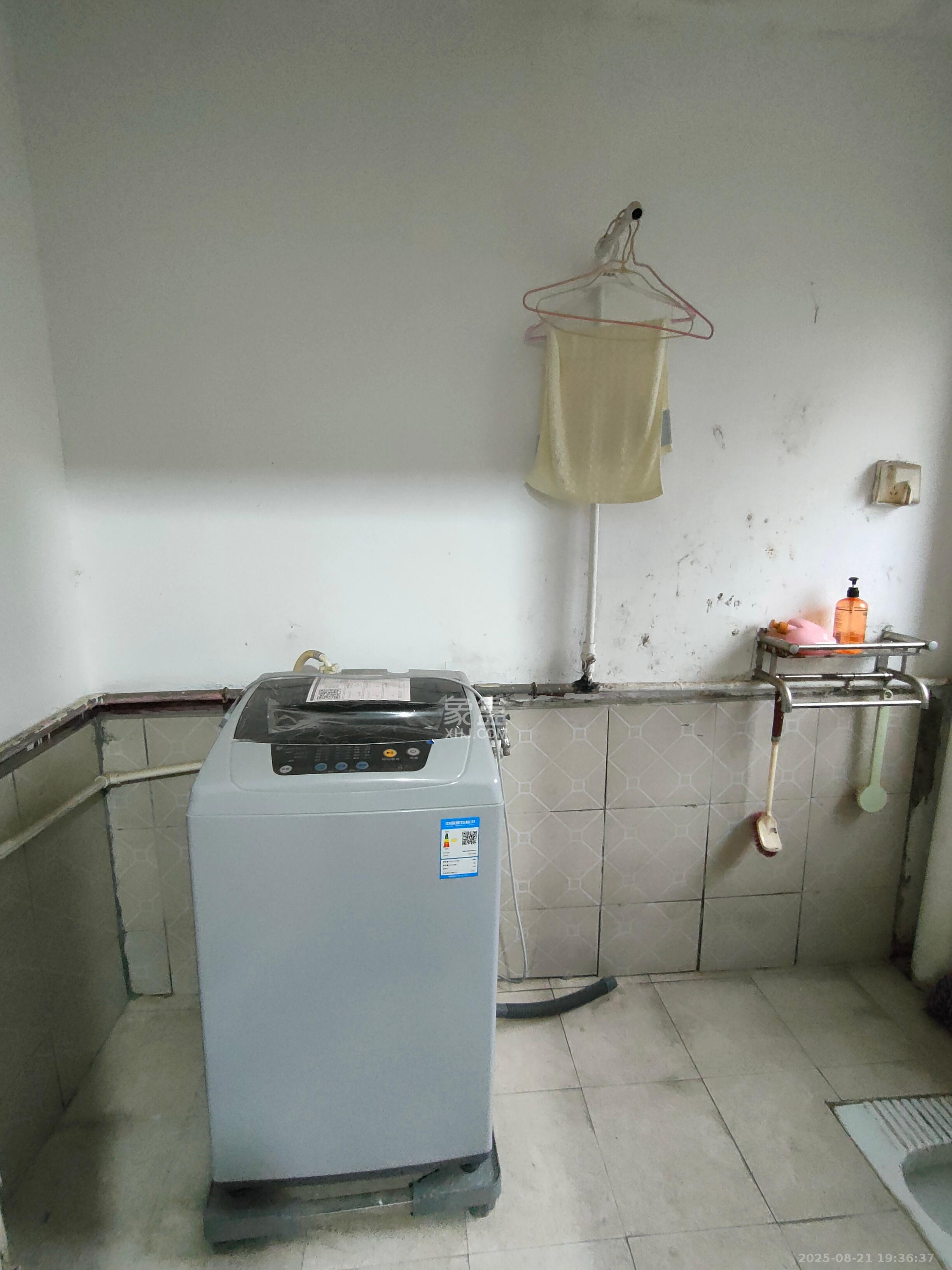 涂家冲社区（涂新小区、农商银行宿舍）  3室1厅1卫    1650.0元/月室内图