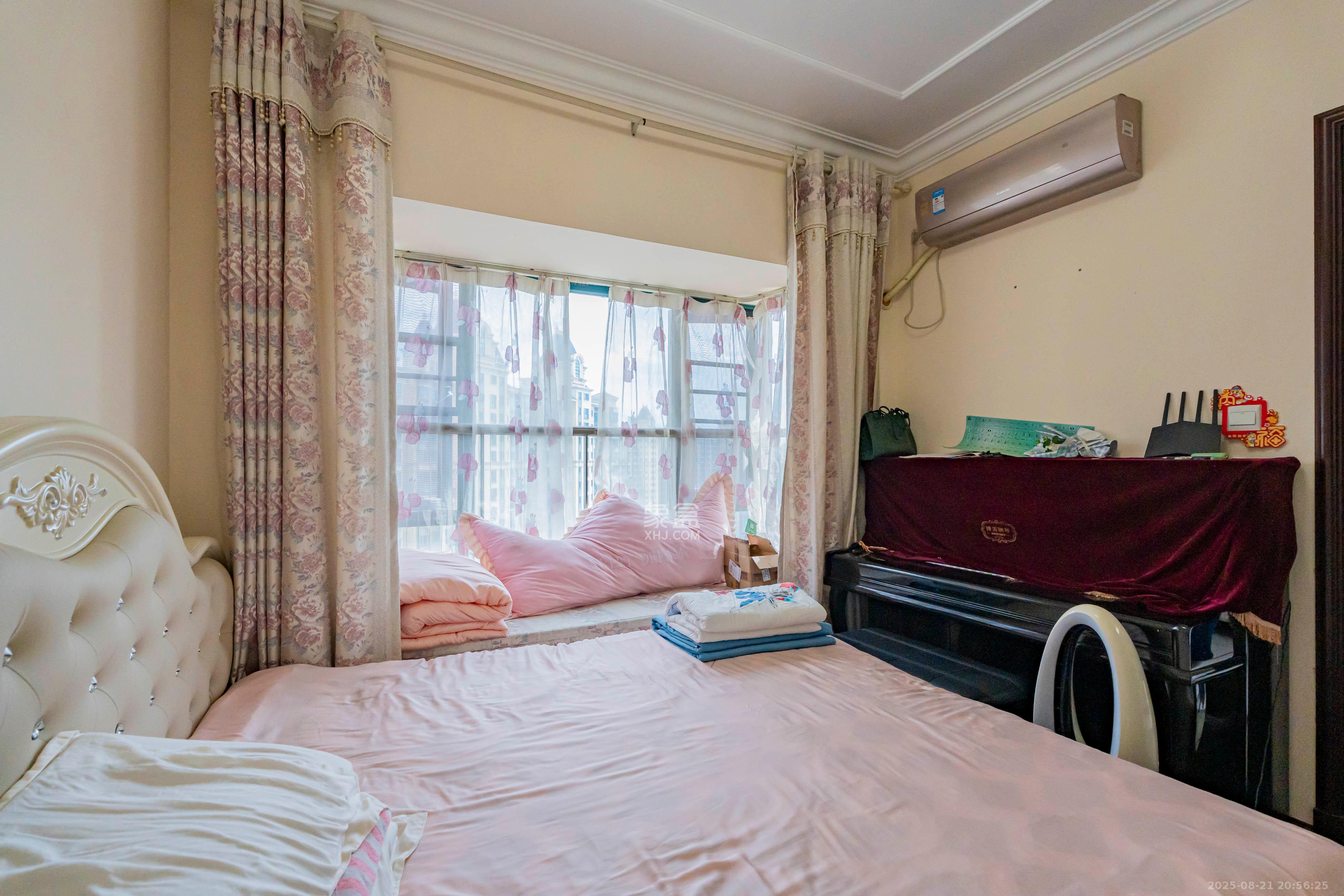 恒大雅苑  2室2厅1卫    76.0万卧室