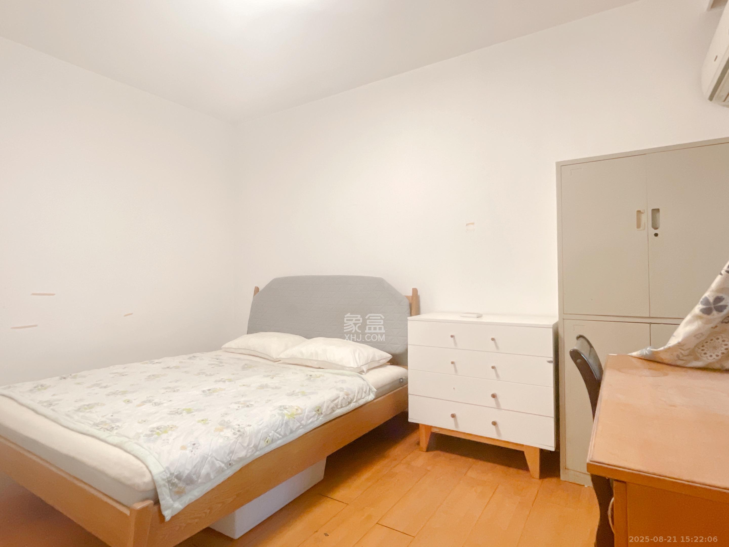 展览馆科协宿舍 3室2厅1卫 2200.0元/月 展览馆科协宿舍 3室2厅1卫 2200.0元/月室内图