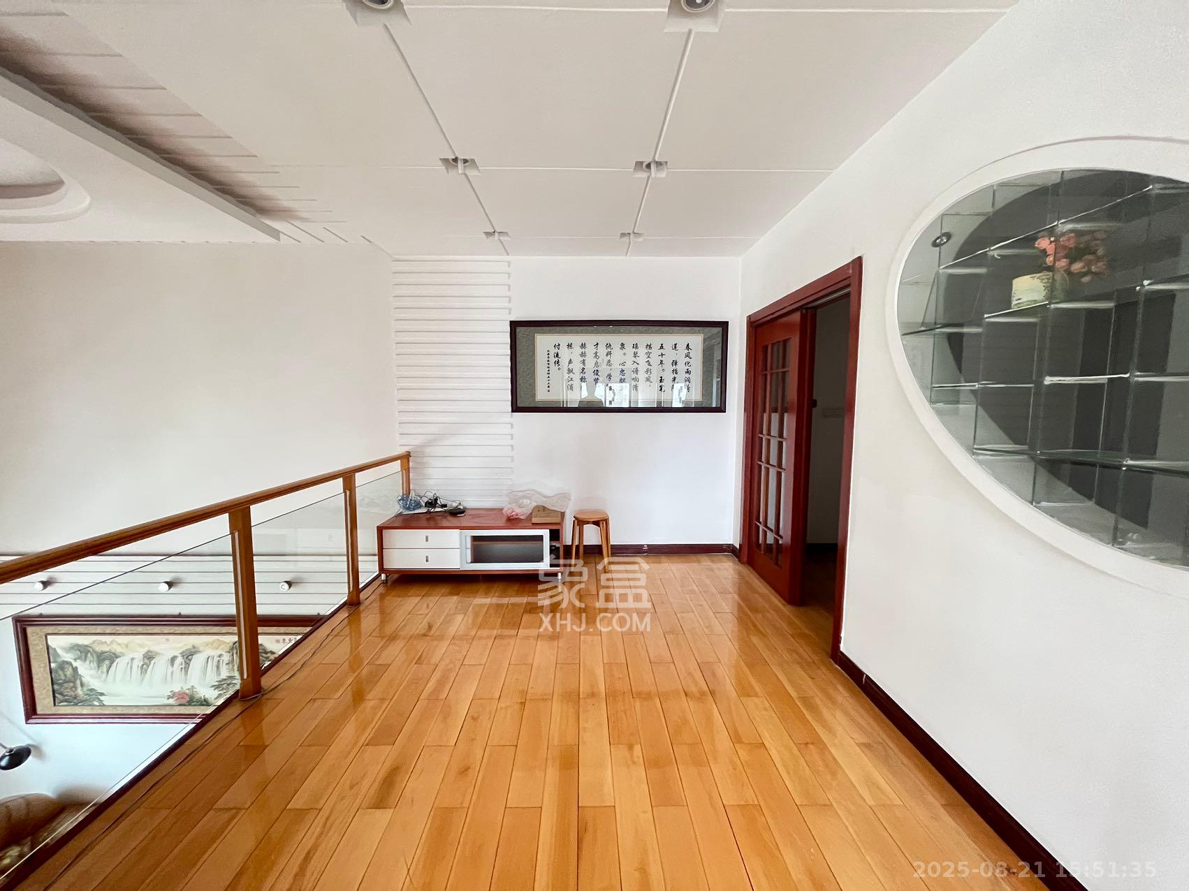 阳光100一期、四五期  4室2厅1卫    5000.0元/月 阳光100一期、四五期  4室2厅1卫    5000.0元/月室内图