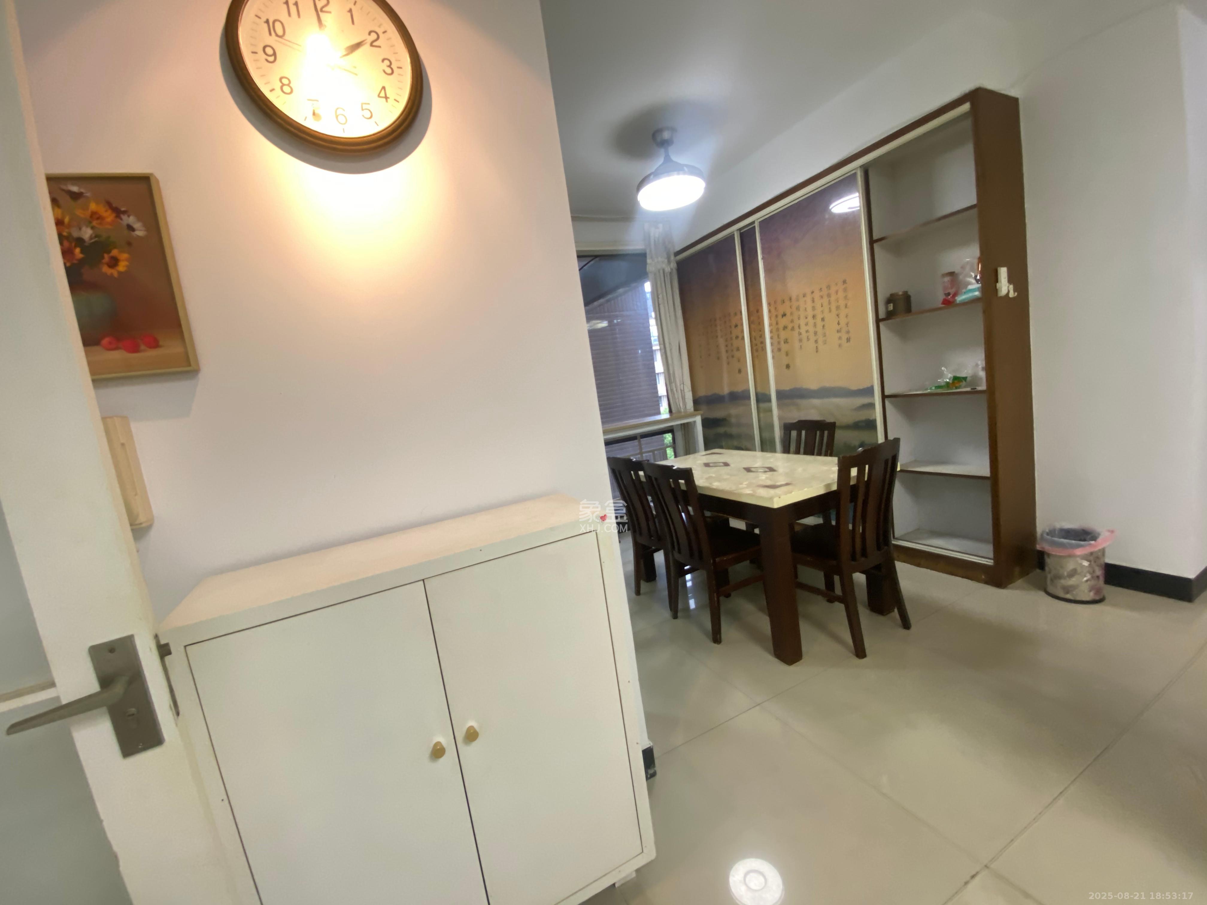 仁和香堤雅境 3室2厅2卫 2800.0元/月 仁和香堤雅境 3室2厅2卫 2800.0元/月室内图