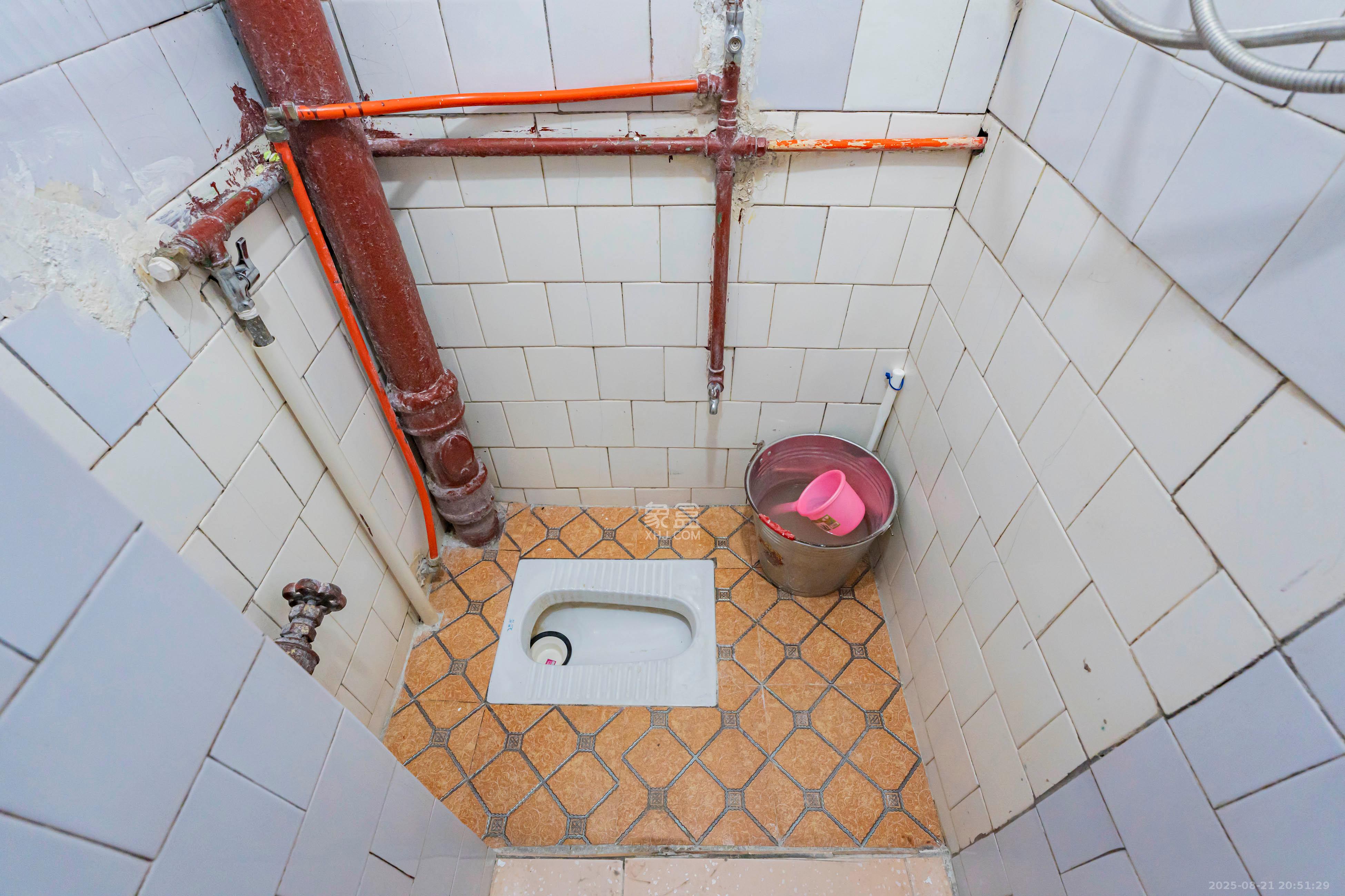 粮一库(北桥新村)  2室2厅1卫    40.0万 粮一库(北桥新村)  2室2厅1卫    40.0万卫生间