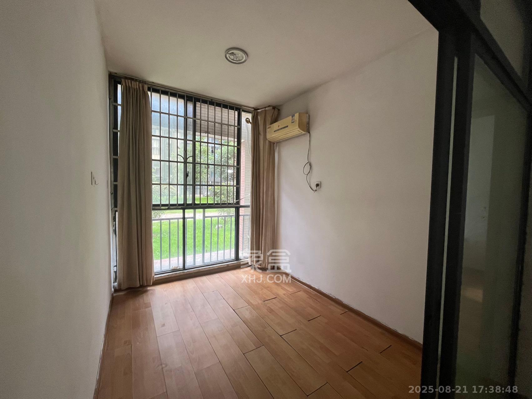 中信文化广场(中信新城二期) 3室2厅2卫 1750.0元/月 中信文化广场(中信新城二期) 3室2厅2卫 1750.0元/月室内图