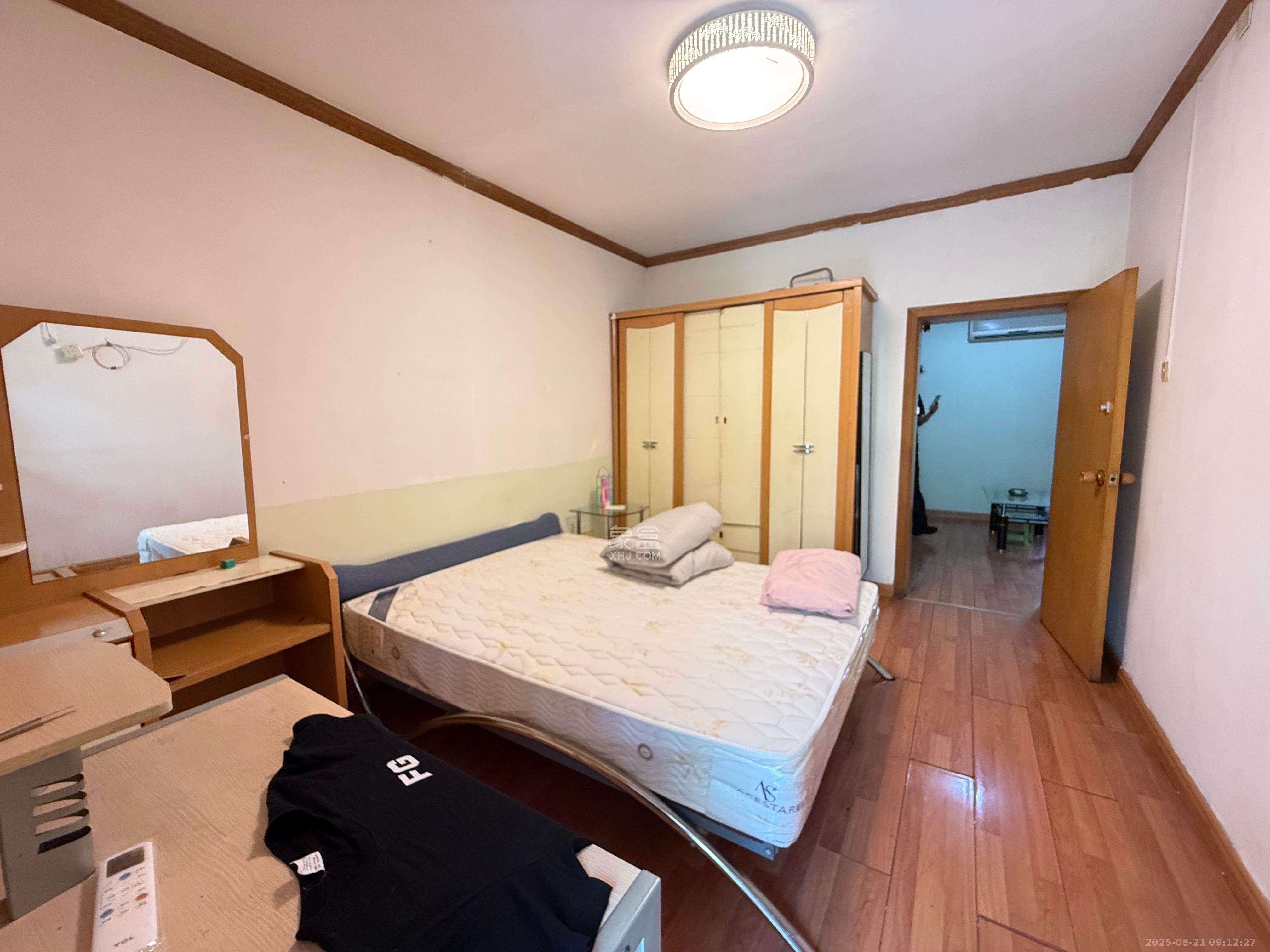 文艺新村 1室1厅1卫 1700.0元/月 文艺新村 1室1厅1卫 1700.0元/月室内图