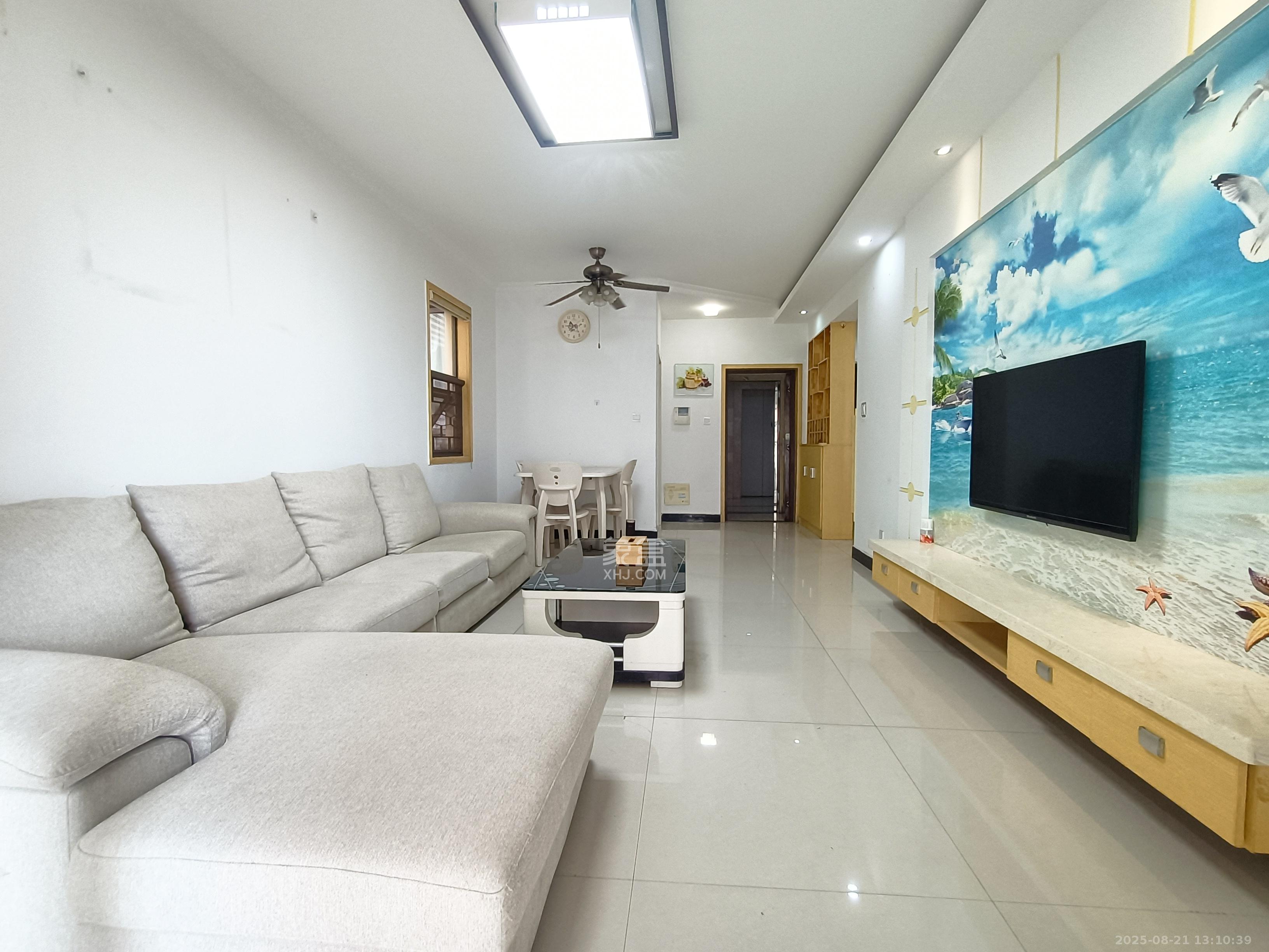 旭辉华庭  3室2厅1卫    1700.0元/月 旭辉华庭  3室2厅1卫    1700.0元/月室内图