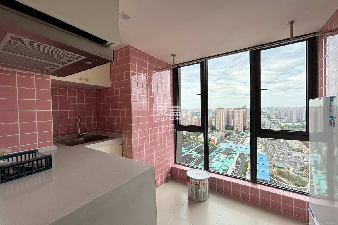 卓越伊景苑 1室0厅0卫 1500.0元/月 卓越伊景苑 1室0厅0卫 1500.0元/月室内图