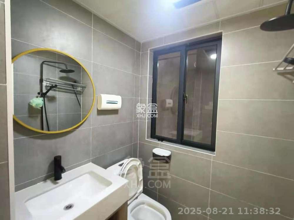 中建御山和苑 1室1厅1卫 1600.0元/月 中建御山和苑 1室1厅1卫 1600.0元/月室内图