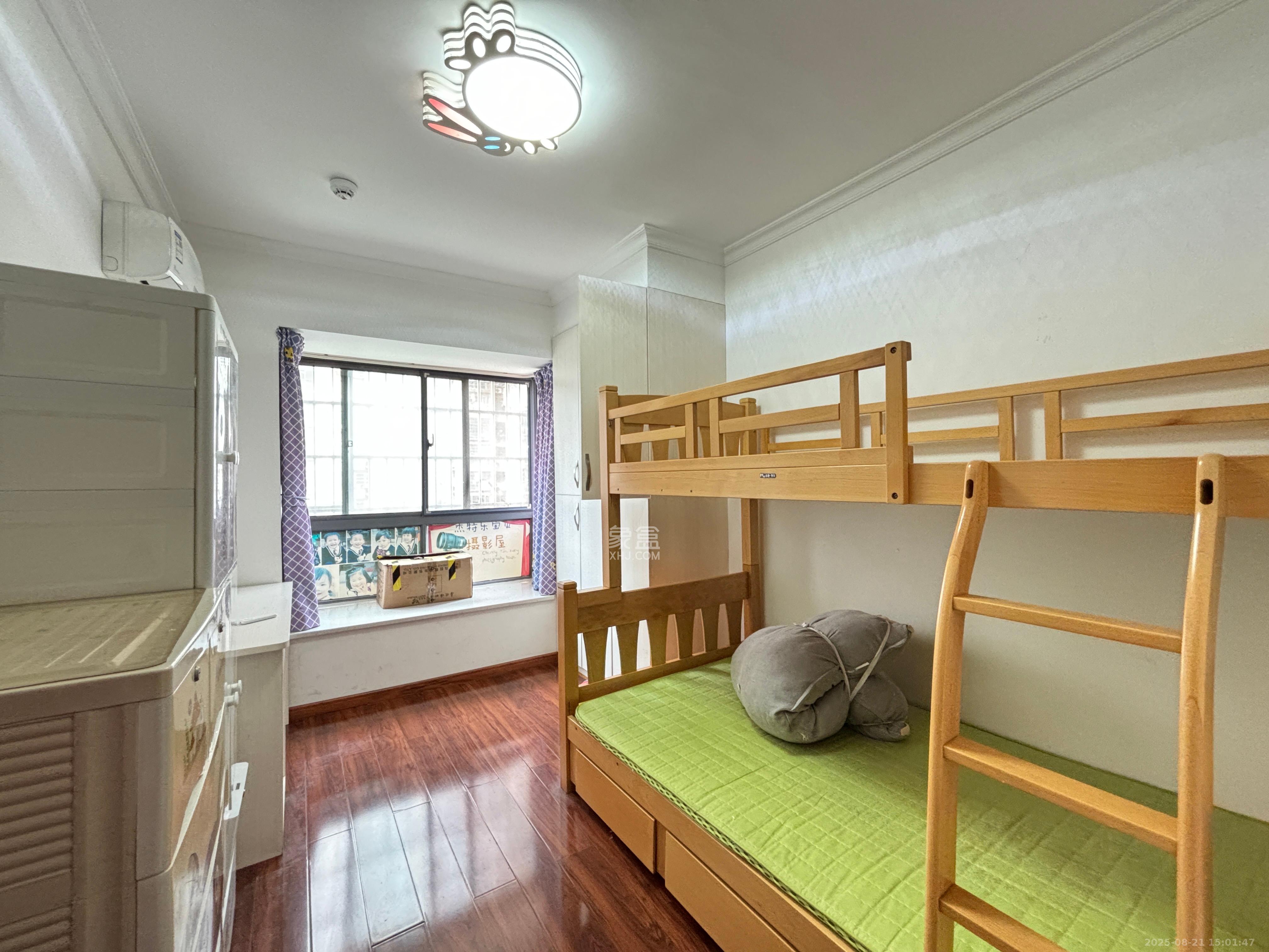 鑫天御景湾 3室2厅2卫 2800.0元/月 鑫天御景湾 3室2厅2卫 2800.0元/月室内图