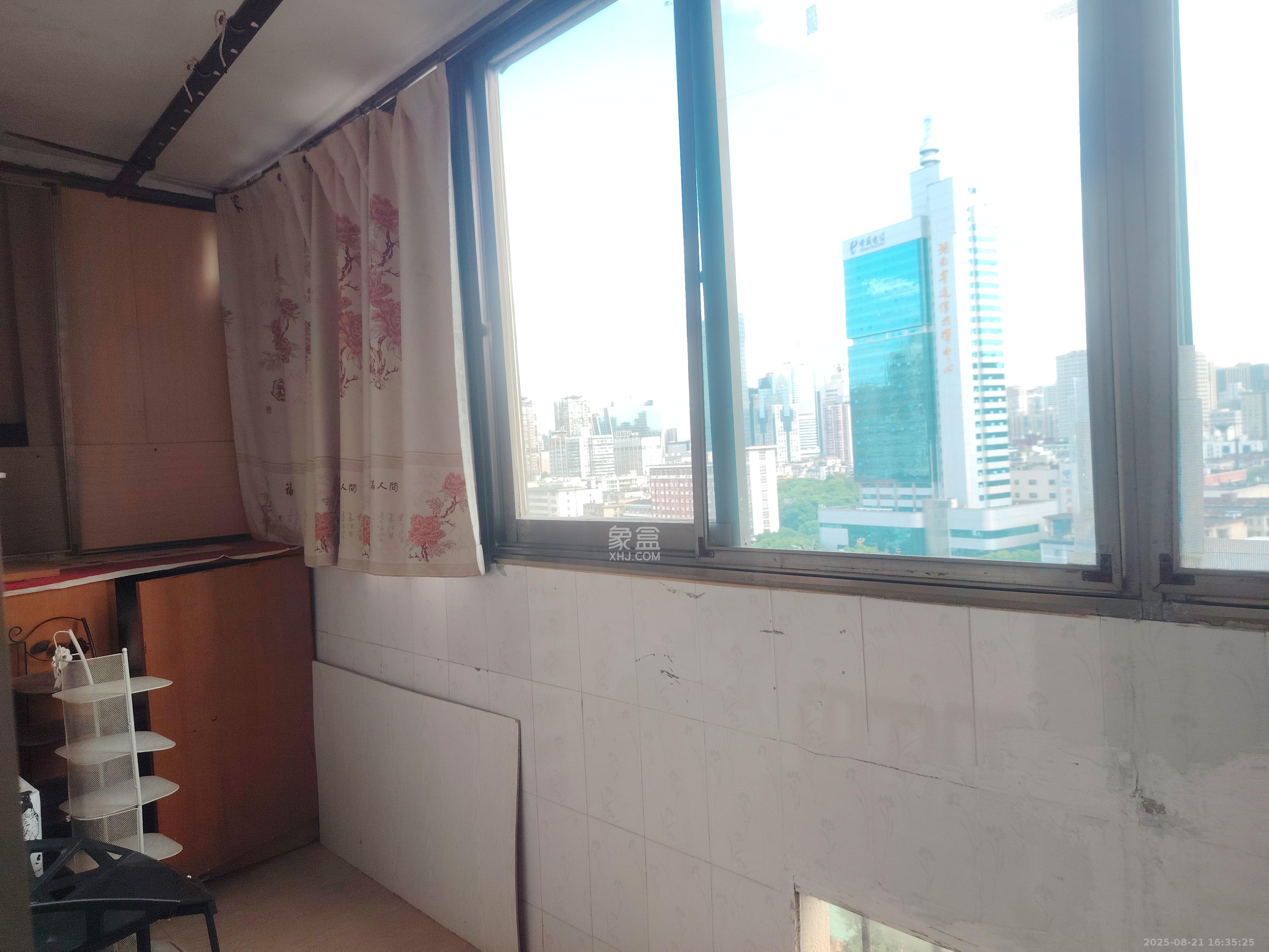 省政府五所 2室1厅1卫 1800.0元/月 省政府五所 2室1厅1卫 1800.0元/月室内图