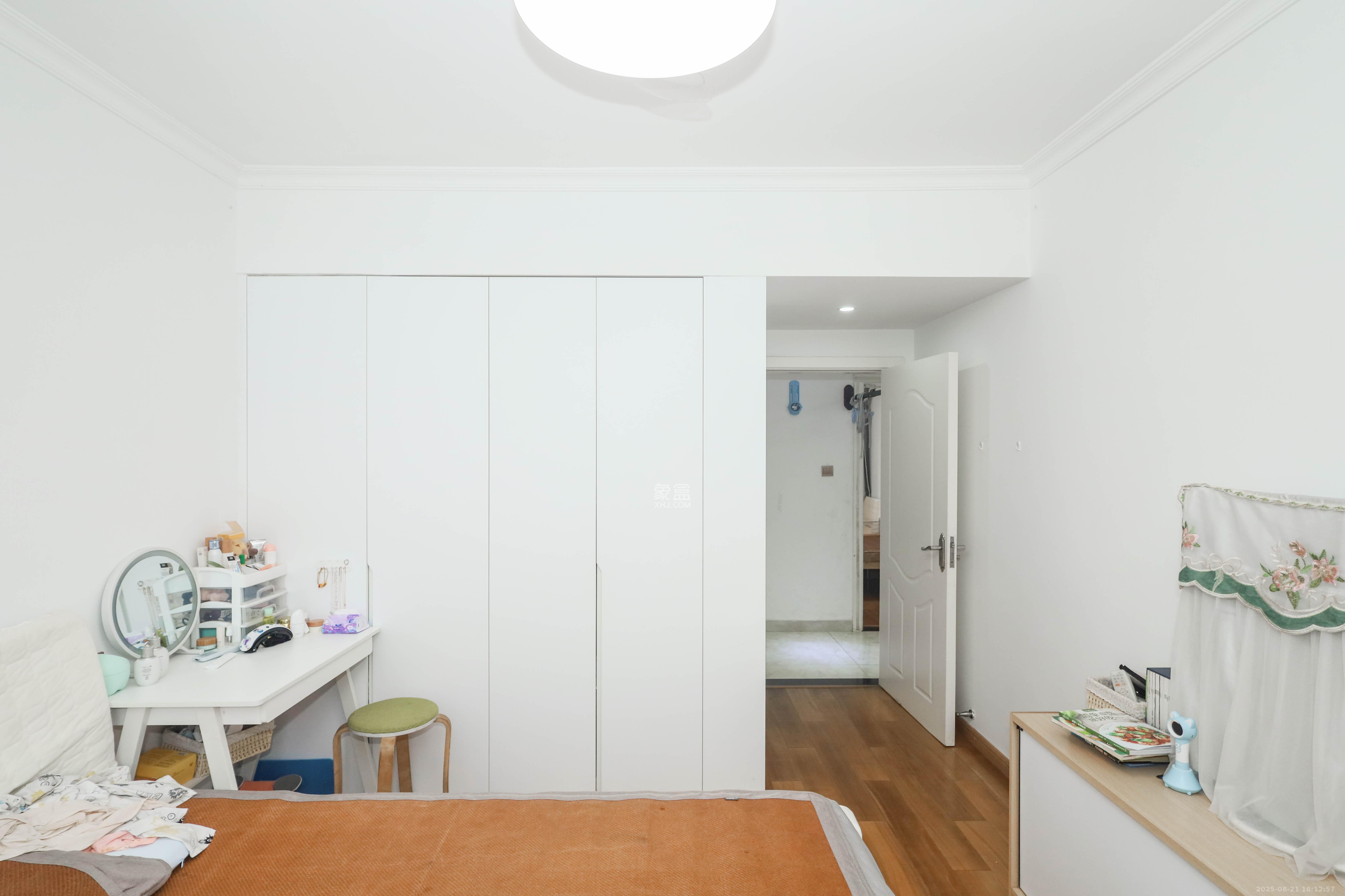 梅溪鑫苑名家  3室2厅2卫    125.0万 梅溪鑫苑名家  3室2厅2卫    125.0万卧室