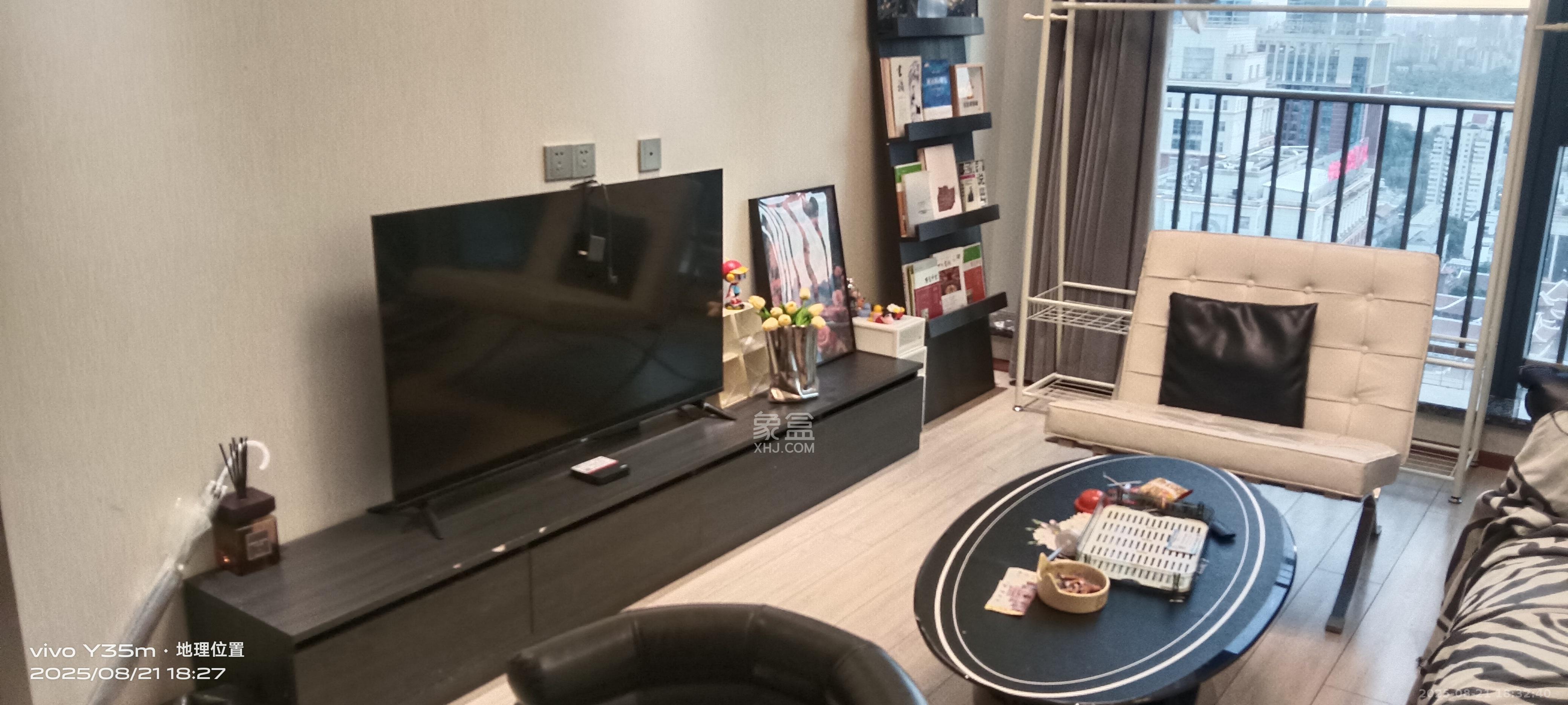 华远华时代  3室1厅1卫   3800.00元/月室内图