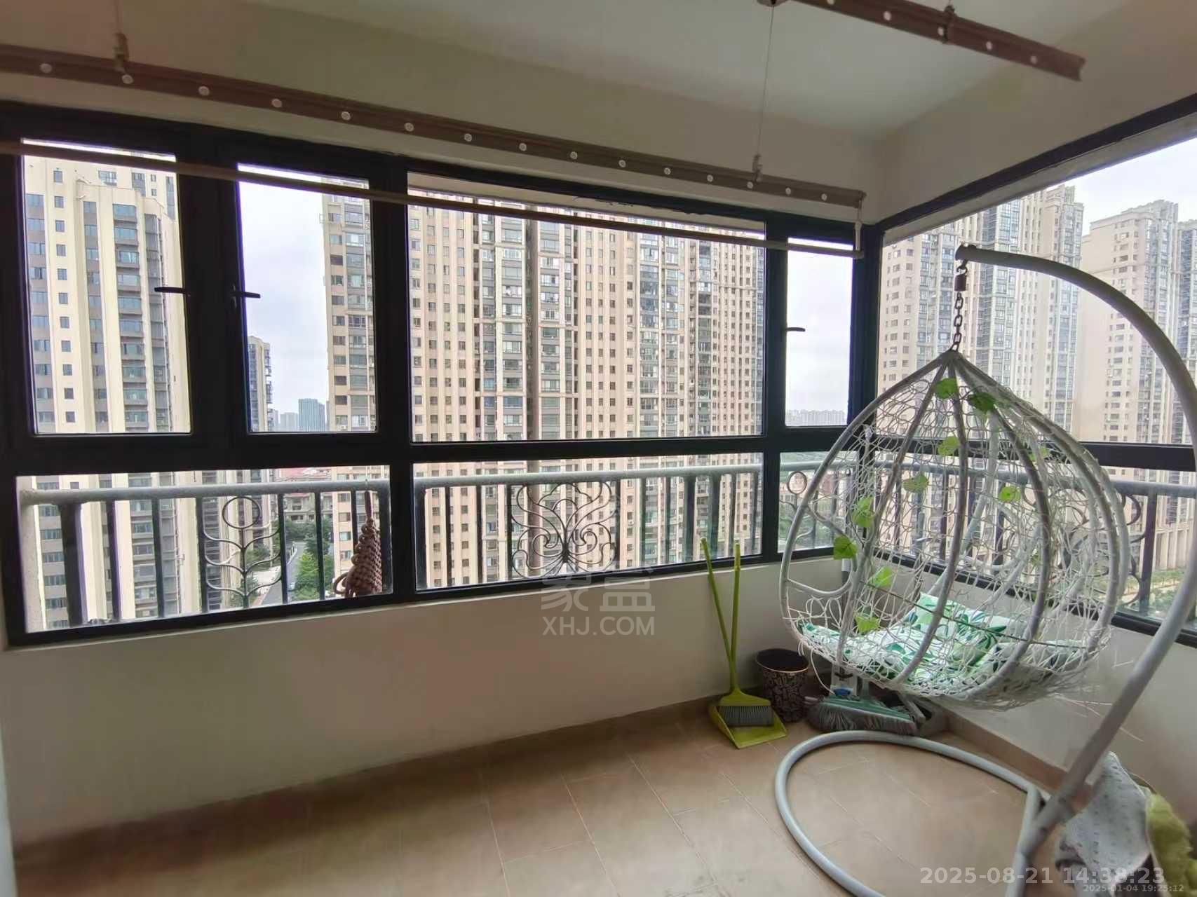 恒大华府 3室2厅1卫 2000.0元/月 恒大华府 3室2厅1卫 2000.0元/月室内图