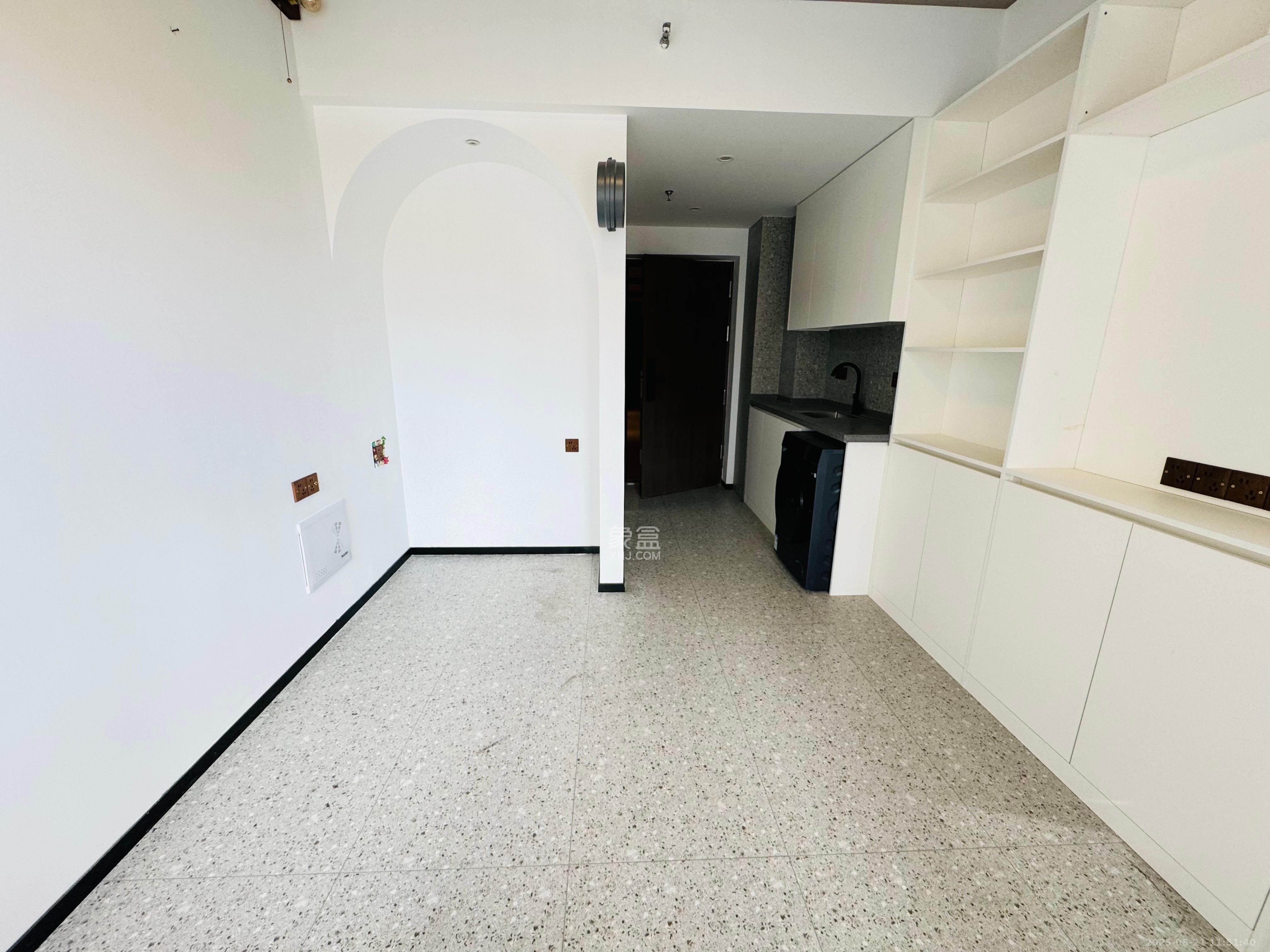 龙湖铂金岛 1室0厅1卫 1500.0元/月 龙湖铂金岛 1室0厅1卫 1500.0元/月室内图