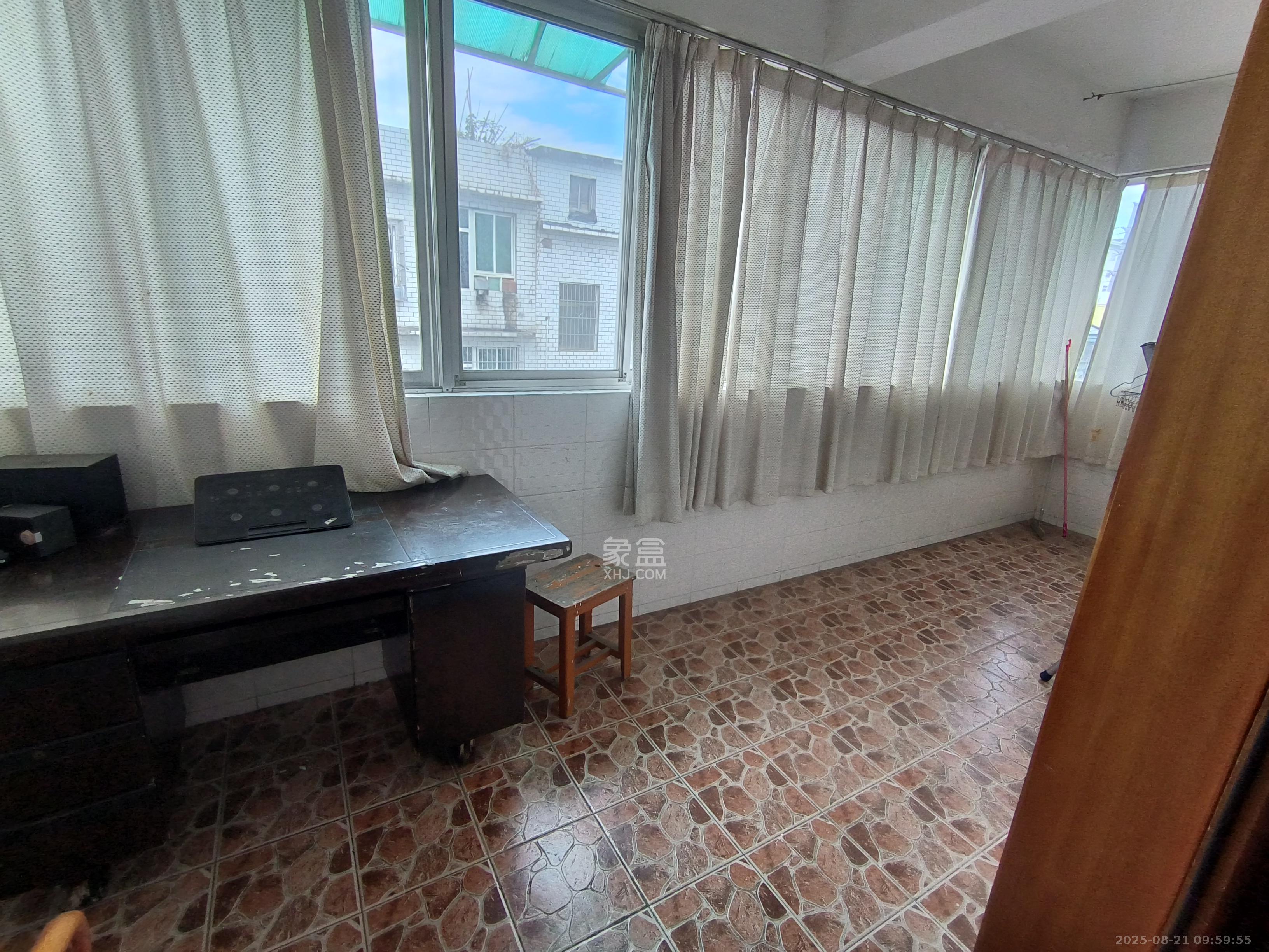 欣胜园 2室1厅1卫 1600.0元/月 欣胜园 2室1厅1卫 1600.0元/月室内图