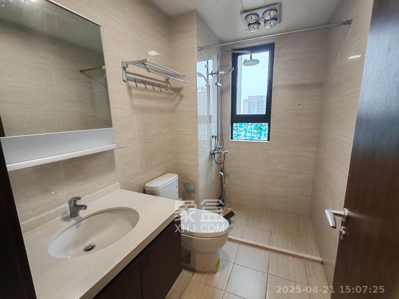 汇金城/嘉华城(二期、三期)  3室2厅2卫    2600.0元/月 汇金城/嘉华城(二期、三期)  3室2厅2卫    2600.0元/月室内图