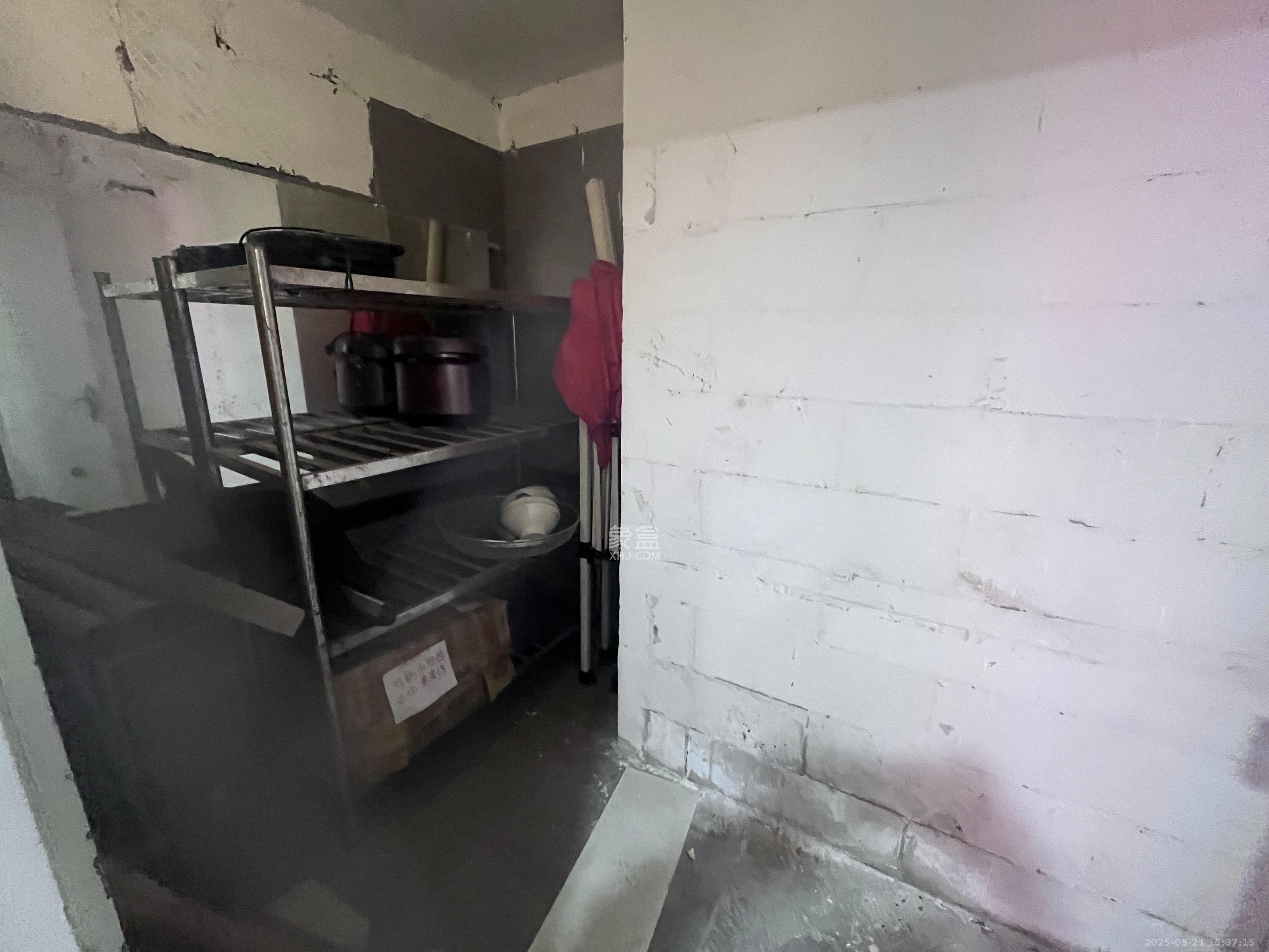 锦湘国际星城三期(锦绣苑)  4室2厅2卫    15000.0元/月 锦湘国际星城三期(锦绣苑)  4室2厅2卫    15000.0元/月室内图