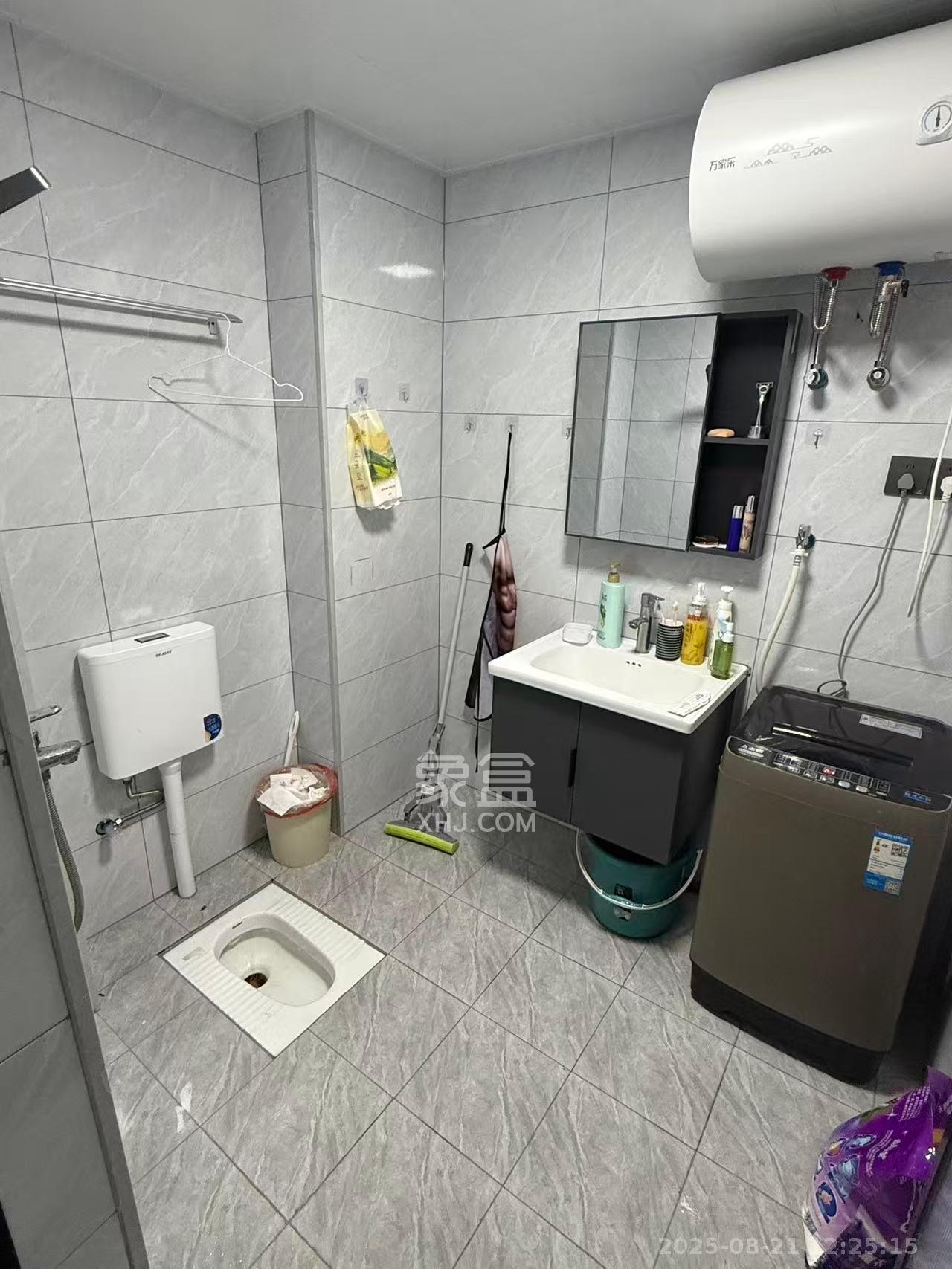 麓谷新干线  1室0厅0卫    1500.0元/月 麓谷新干线  1室0厅0卫    1500.0元/月室内图