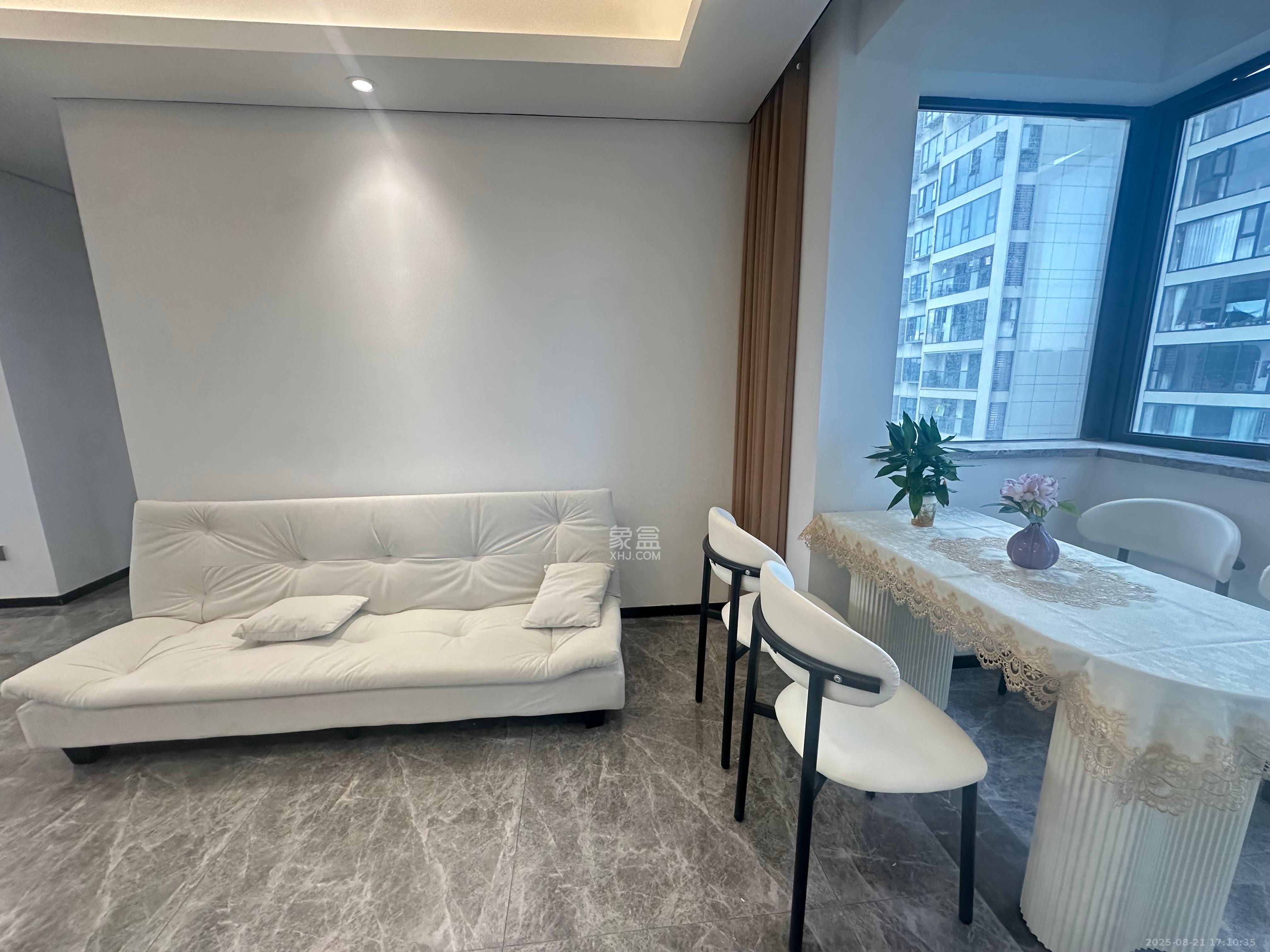 中国铁建湘语梅溪  4室2厅2卫    3000.0元/月 中国铁建湘语梅溪  4室2厅2卫    3000.0元/月室内图