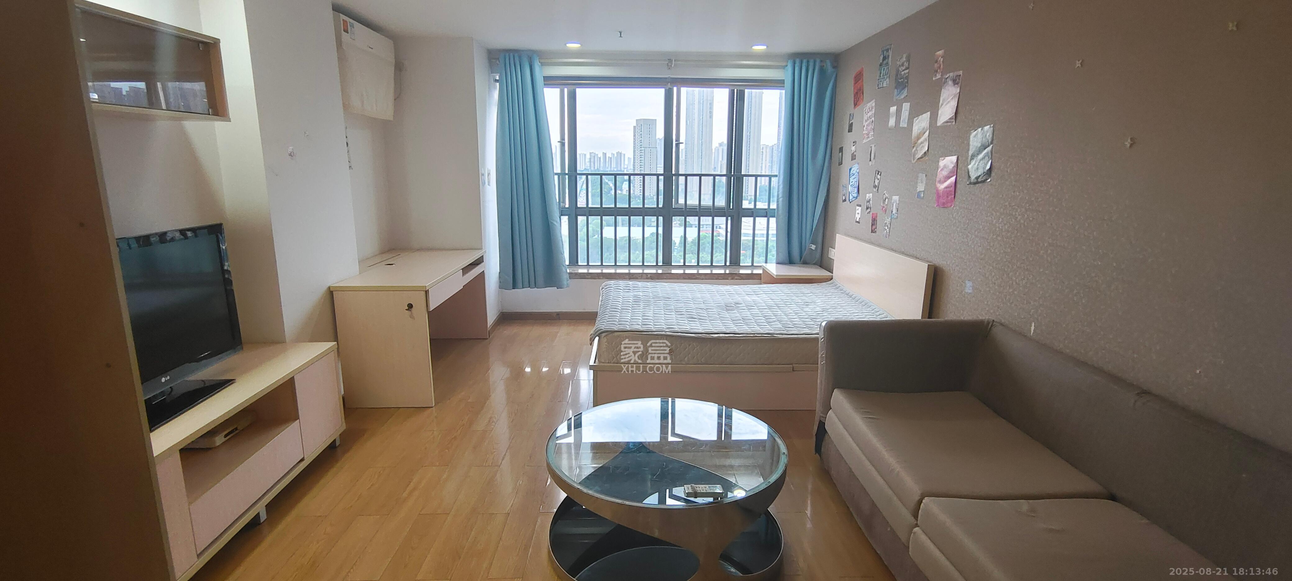 融科檀香山(融科紫檀、香山国际) 1室1厅1卫 1600.0元/月 融科檀香山(融科紫檀、香山国际) 1室1厅1卫 1600.0元/月室内图