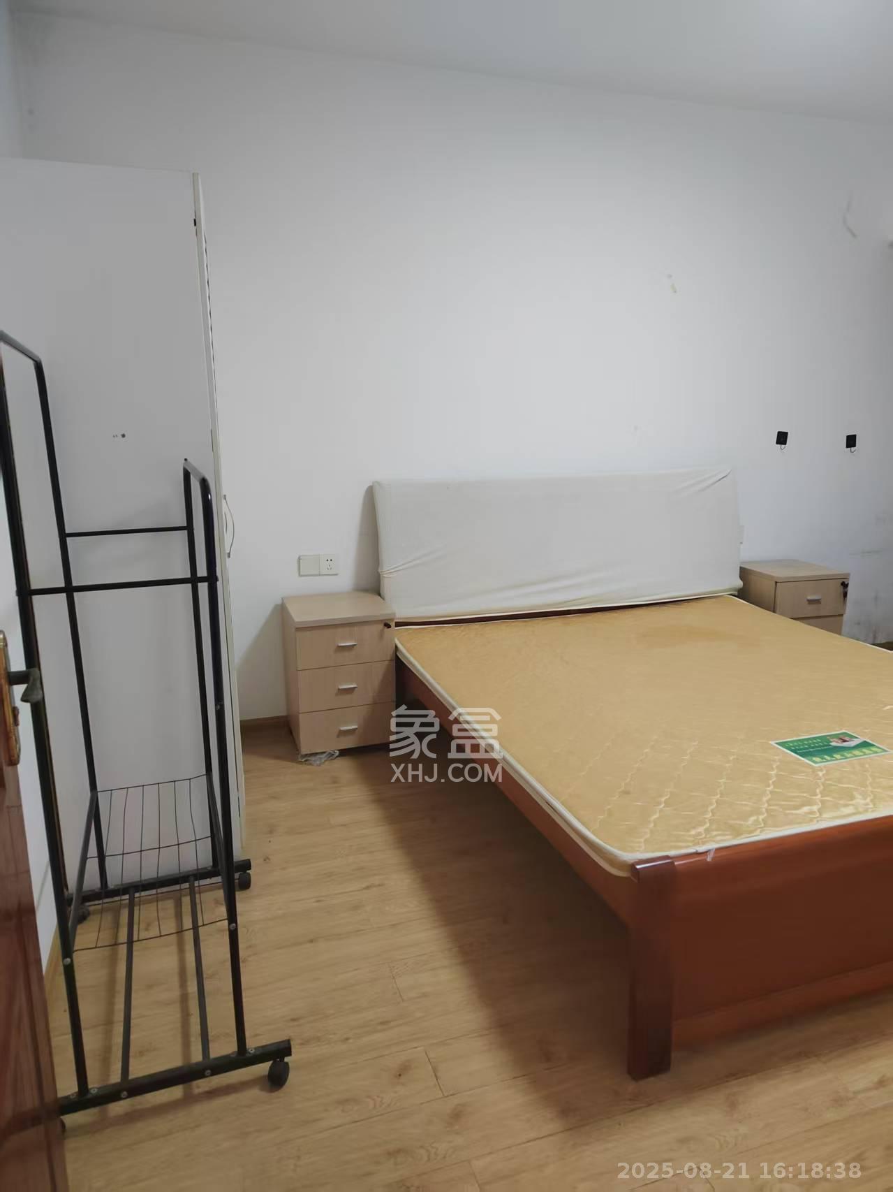 天麓尚层 3室2厅1卫 2200.0元/月 天麓尚层 3室2厅1卫 2200.0元/月室内图