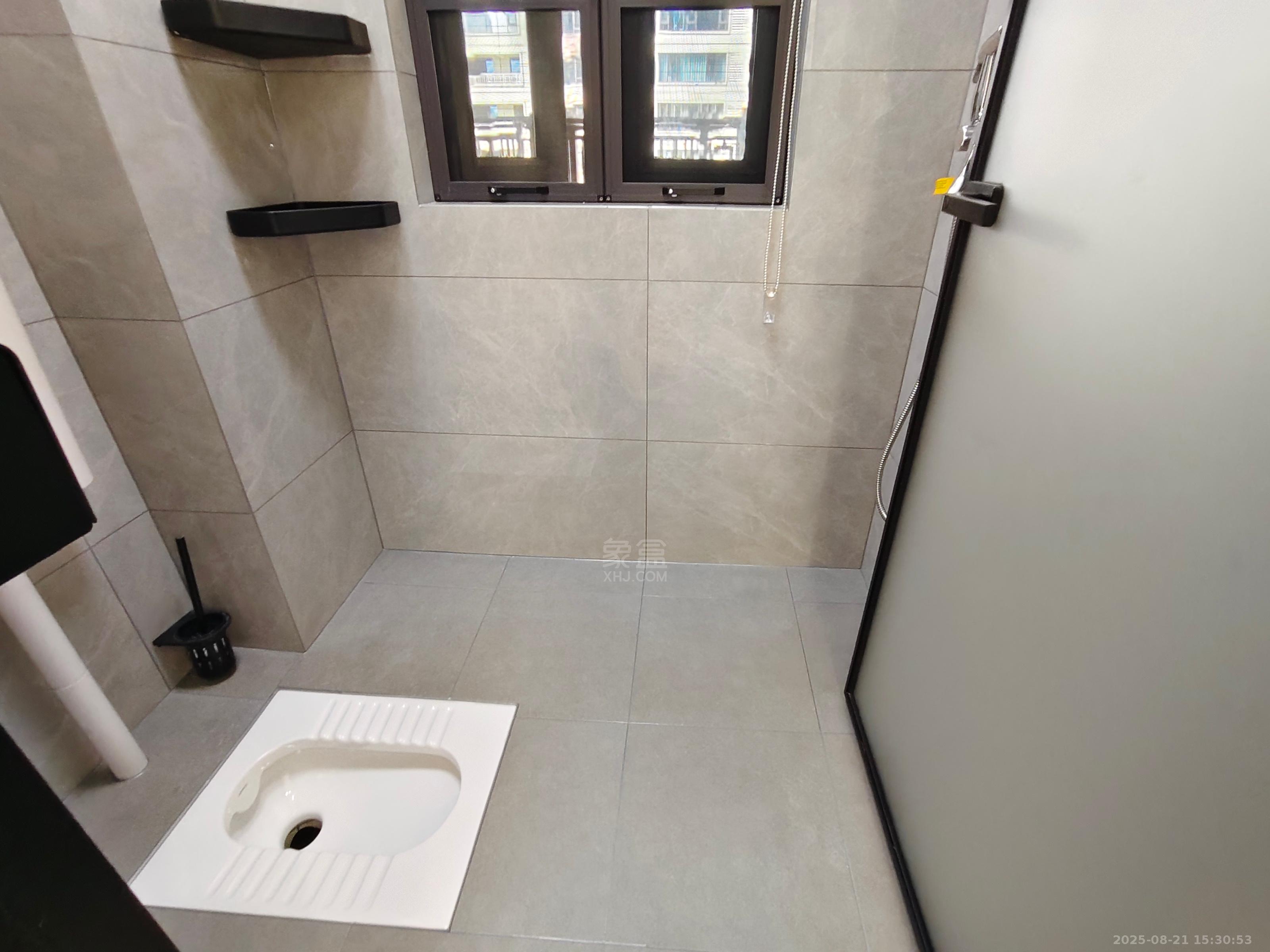 阳光城新城樾府 3室2厅2卫 2100.0元/月 阳光城新城樾府 3室2厅2卫 2100.0元/月室内图