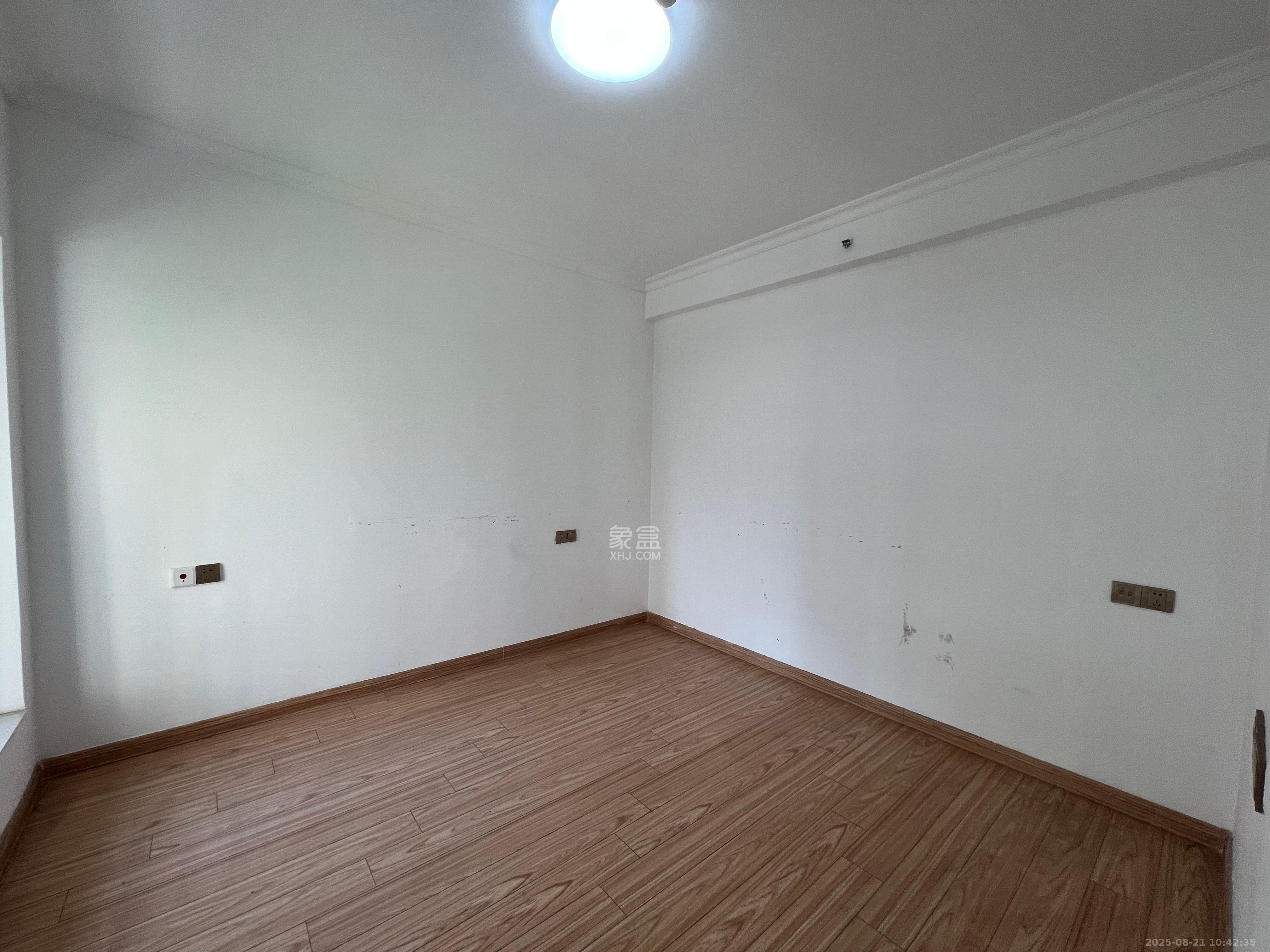 碧桂园城市之光 1室1厅1卫 1800.0元/月 碧桂园城市之光 1室1厅1卫 1800.0元/月室内图