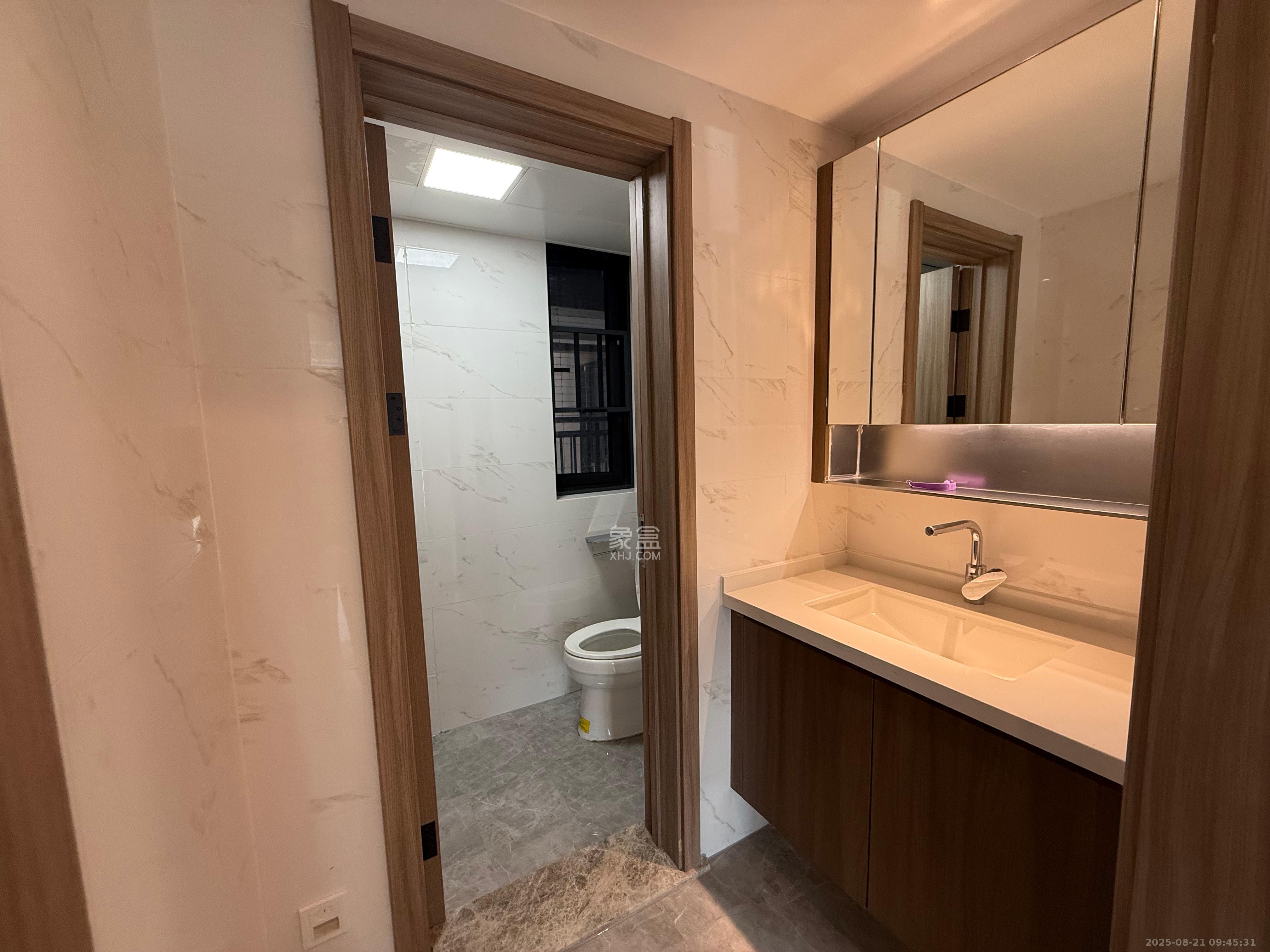 澳海谷山府  3室1厅1卫    2000.0元/月室内图