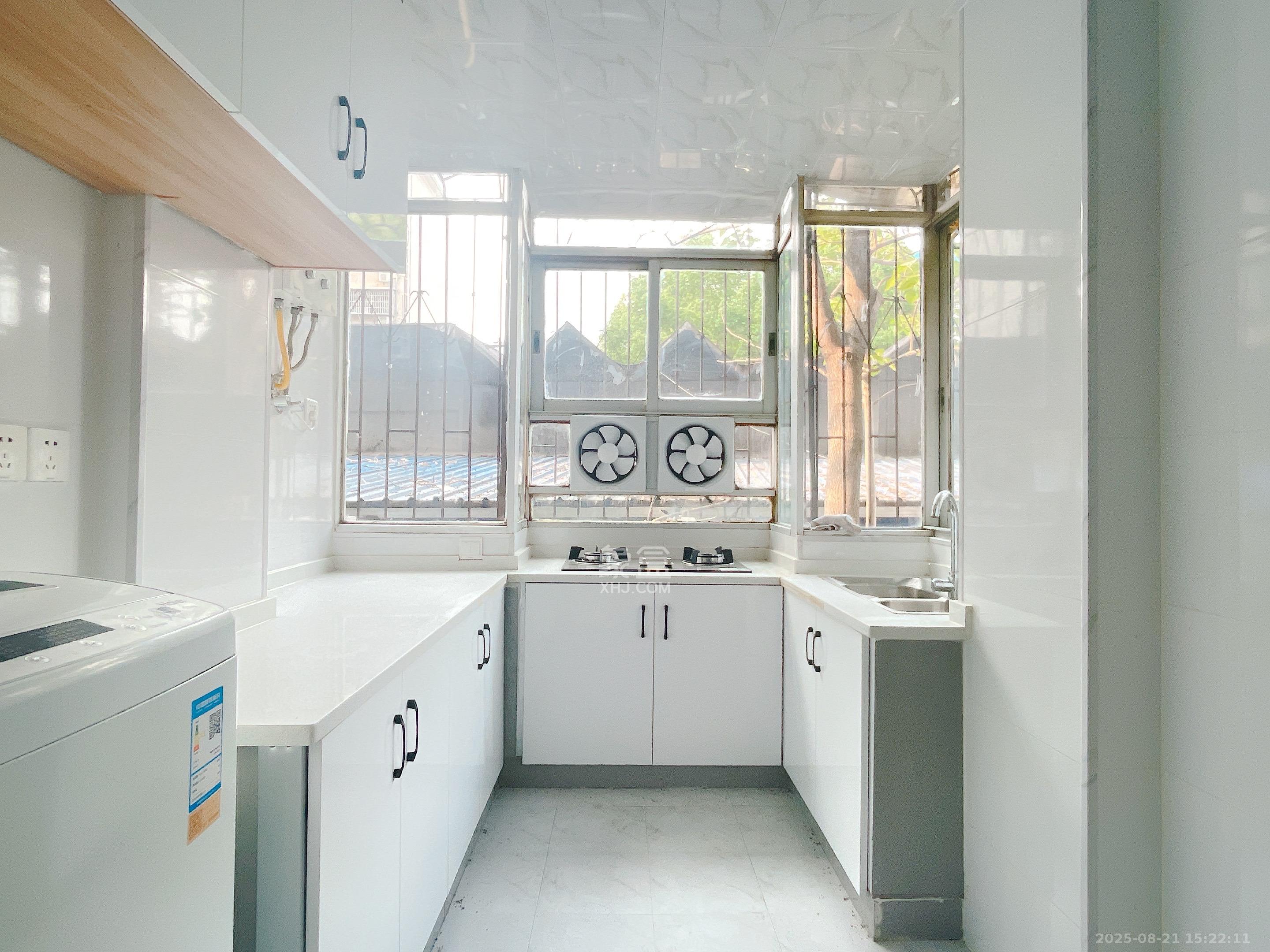 展览馆科协宿舍 3室2厅1卫 2200.0元/月 展览馆科协宿舍 3室2厅1卫 2200.0元/月室内图