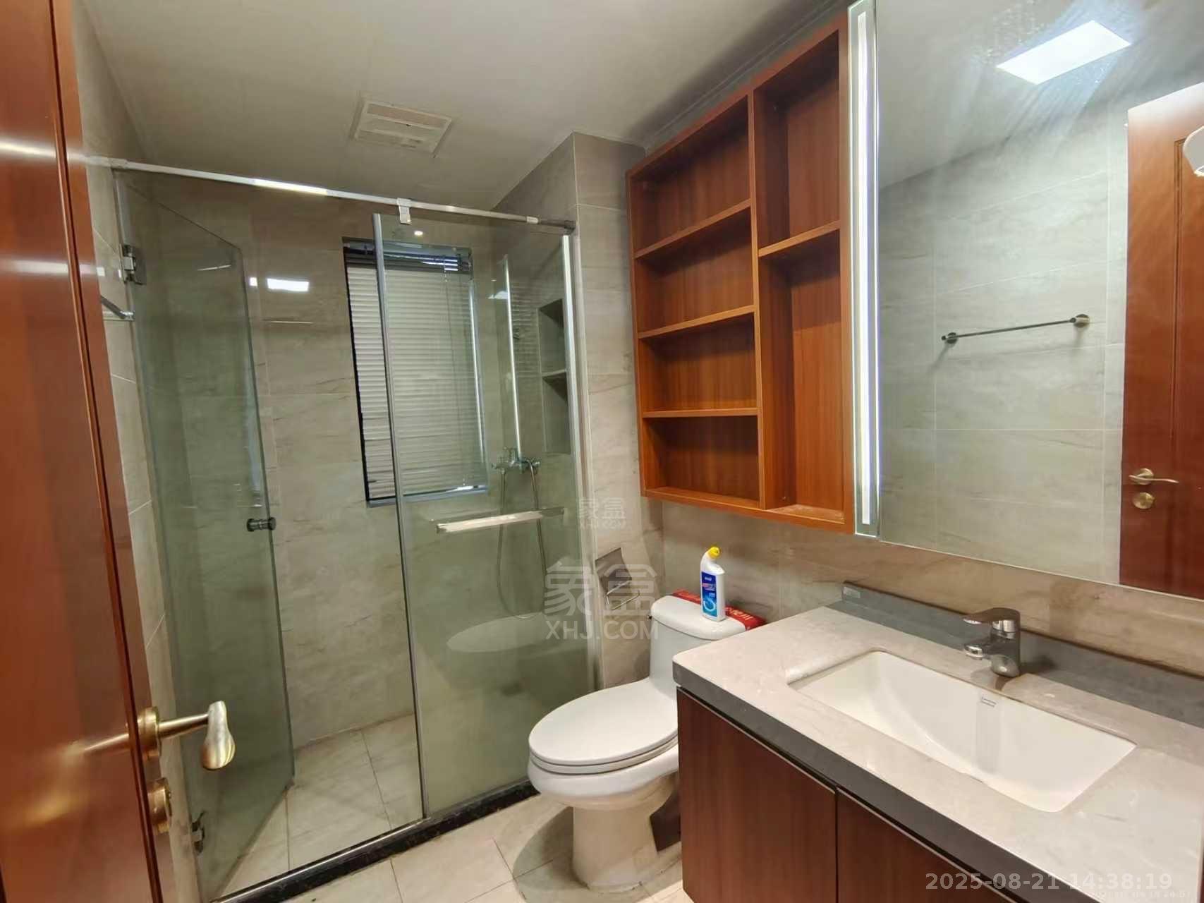 恒大华府 3室2厅1卫 2000.0元/月 恒大华府 3室2厅1卫 2000.0元/月室内图