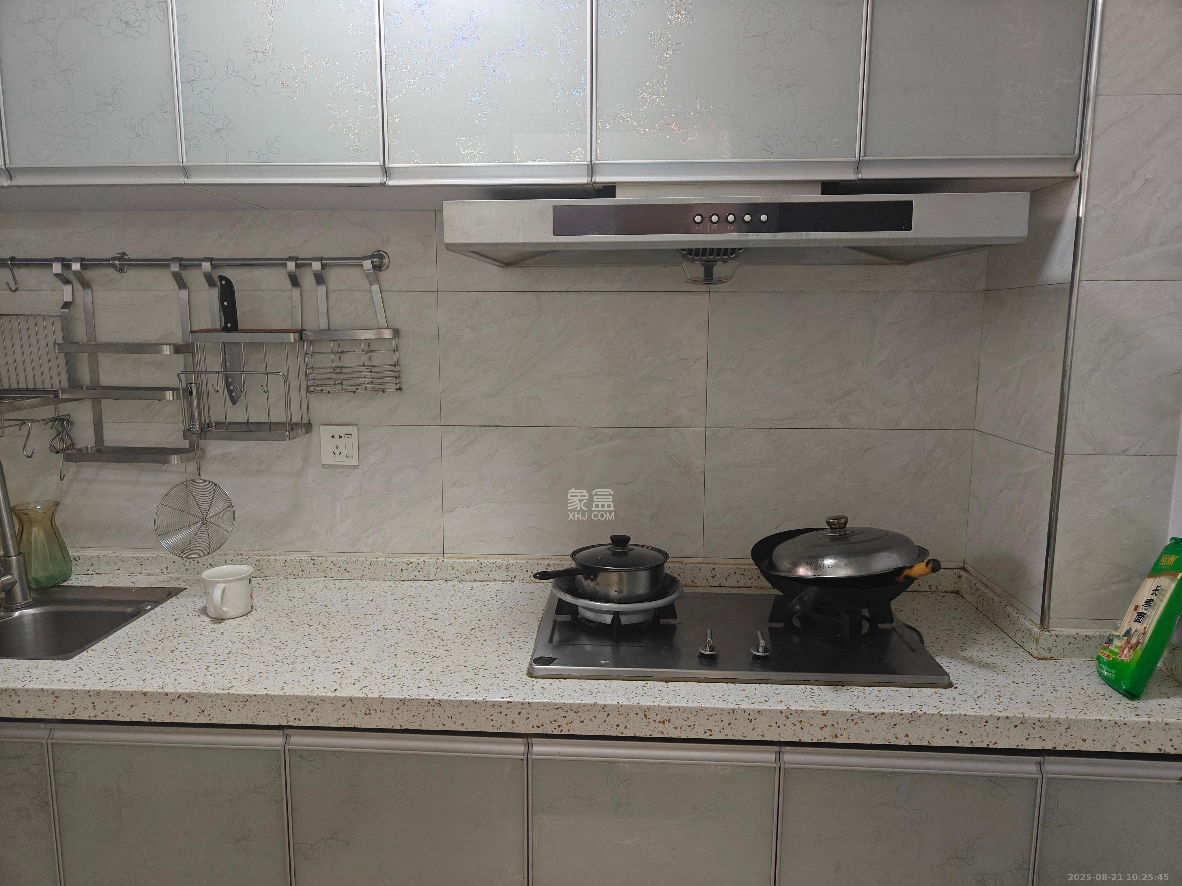 中国铁建梅溪青秀一期  3室2厅1卫    2300.0元/月 中国铁建梅溪青秀一期  3室2厅1卫    2300.0元/月室内图