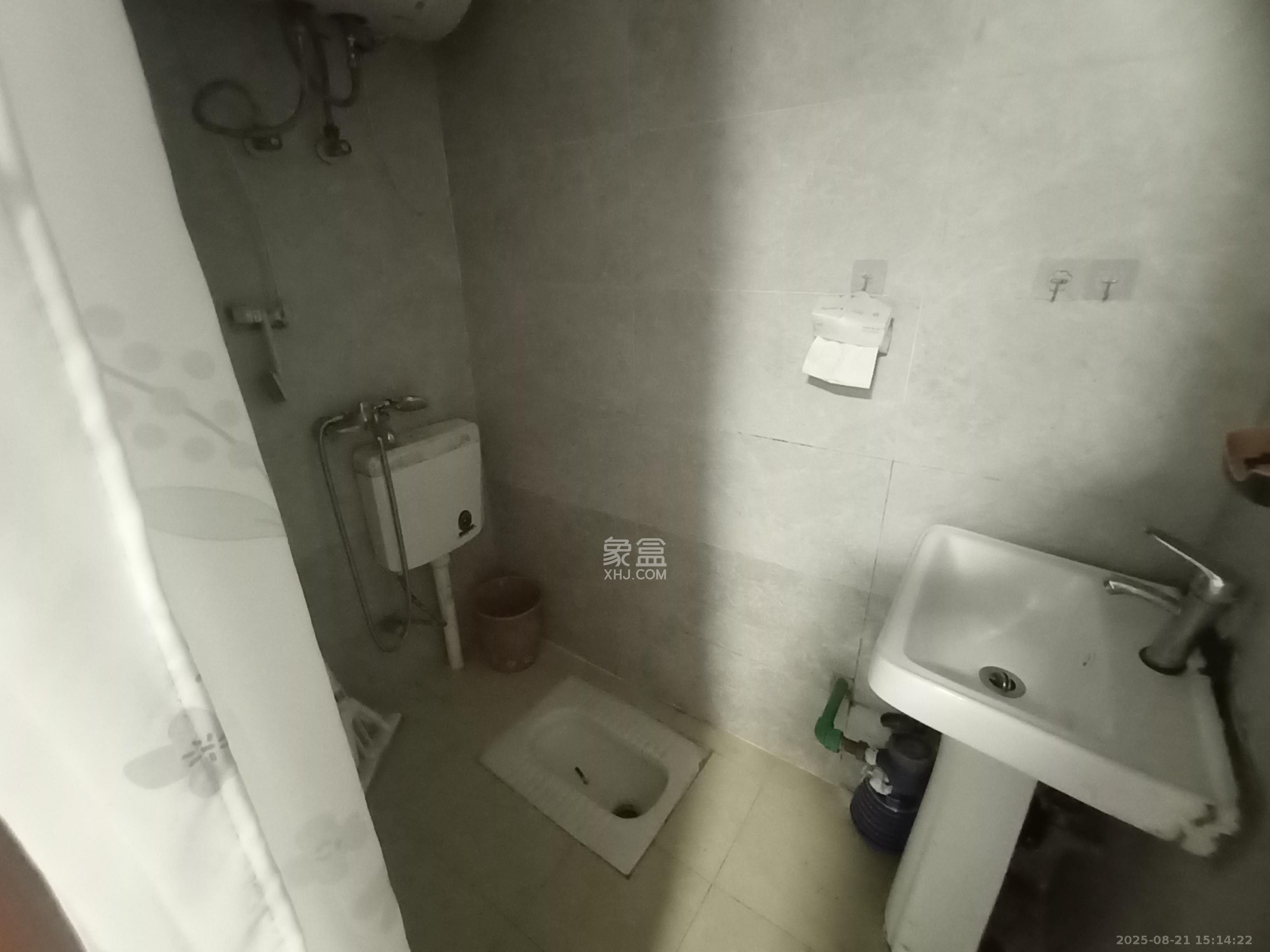 岳华新苑  1室0厅1卫   900.00元/月室内图