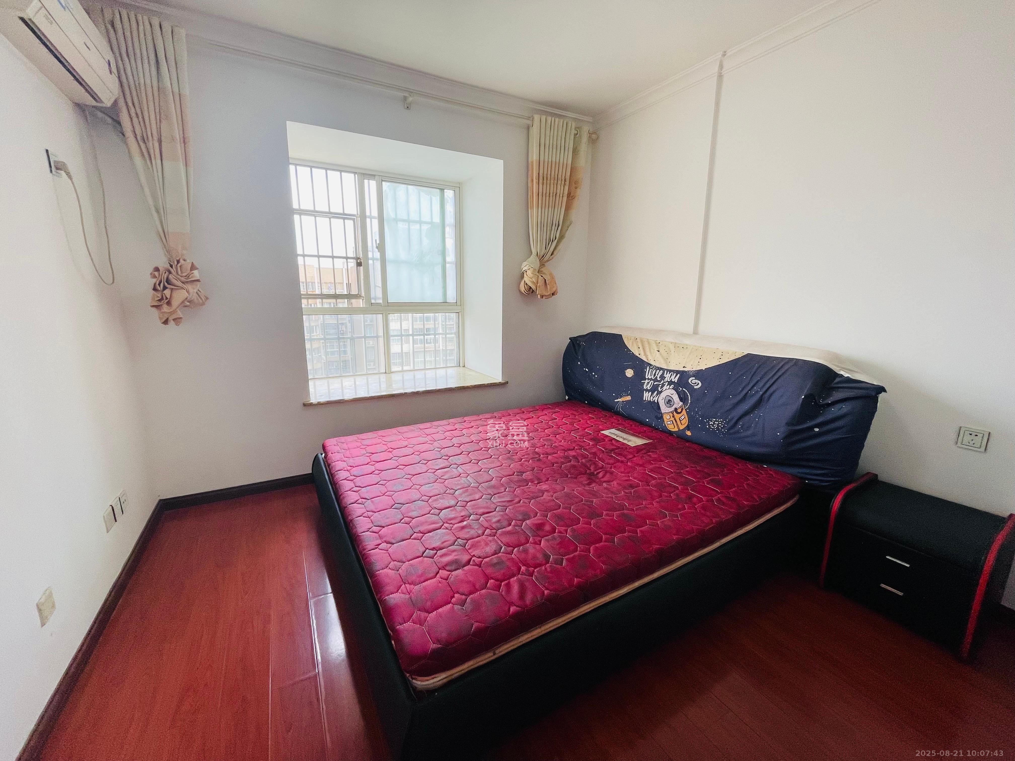 紫晶城 3室2厅2卫 1800.00元/月 紫晶城 3室2厅2卫 1800.00元/月室内图