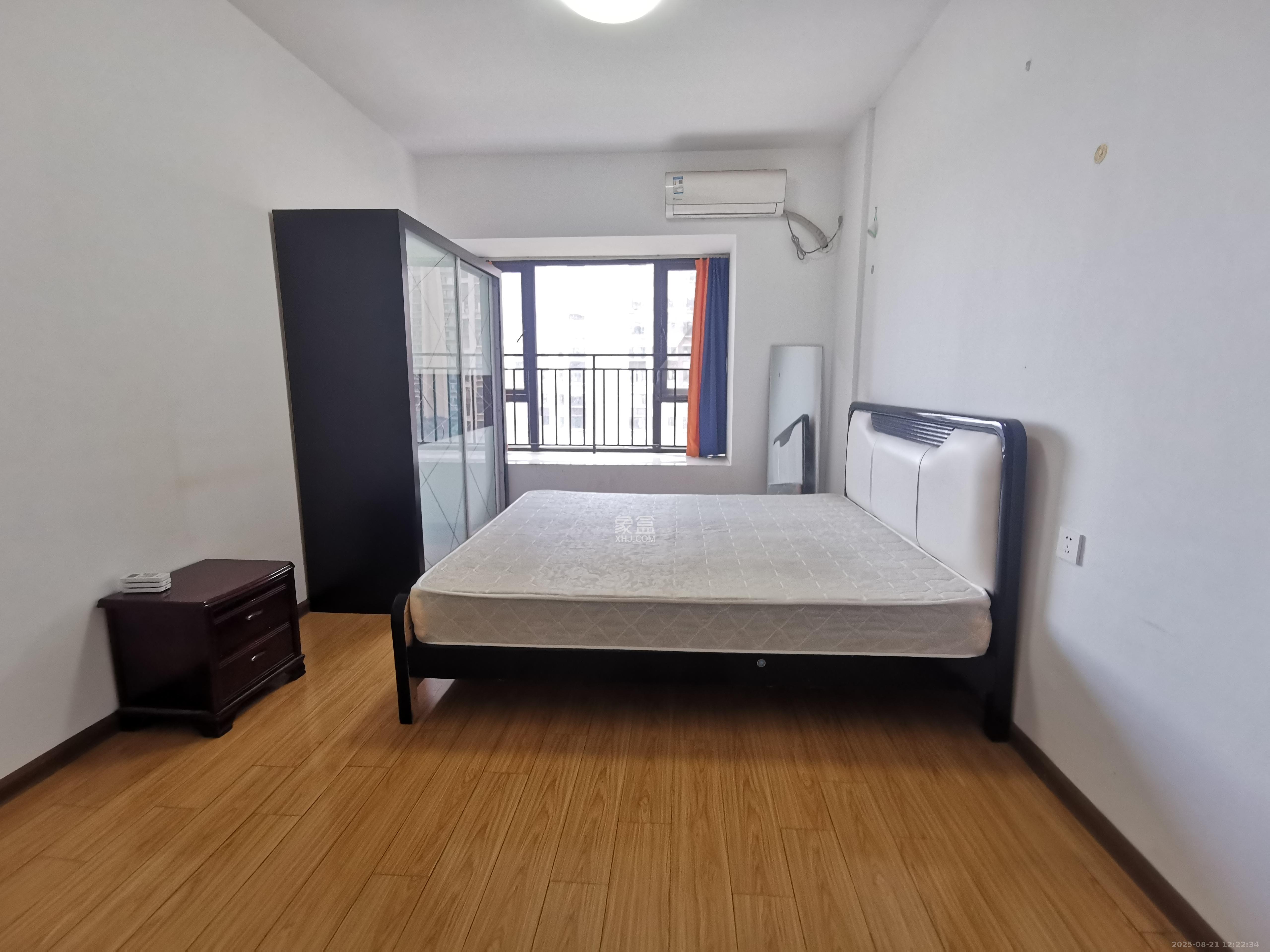 蓝光雍锦半岛  3室2厅2卫    2400.0元/月 蓝光雍锦半岛  3室2厅2卫    2400.0元/月室内图