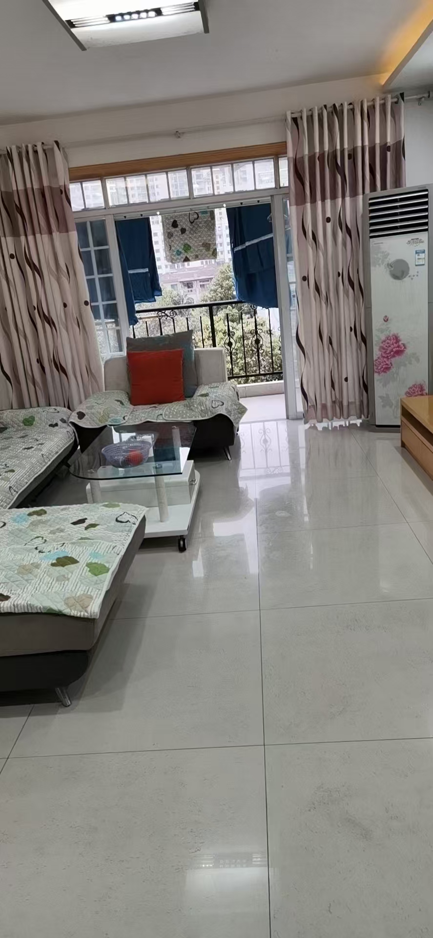 鼎泰逸景园 2室2厅1卫 1800.0元/月 鼎泰逸景园 2室2厅1卫 1800.0元/月室内图