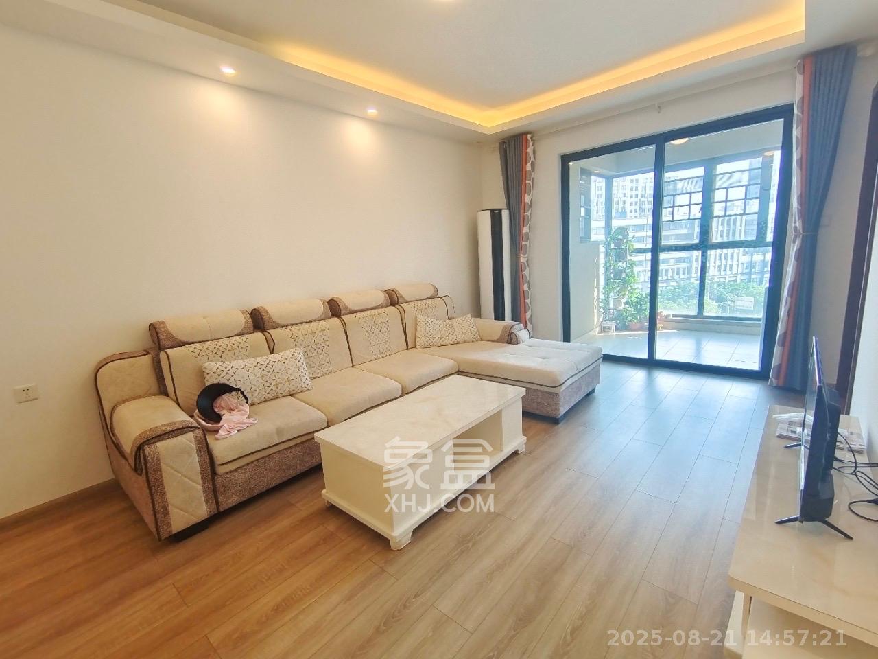 汇金城/嘉华城(二期、三期)  3室2厅1卫    2600.0元/月 汇金城/嘉华城(二期、三期)  3室2厅1卫    2600.0元/月室内图