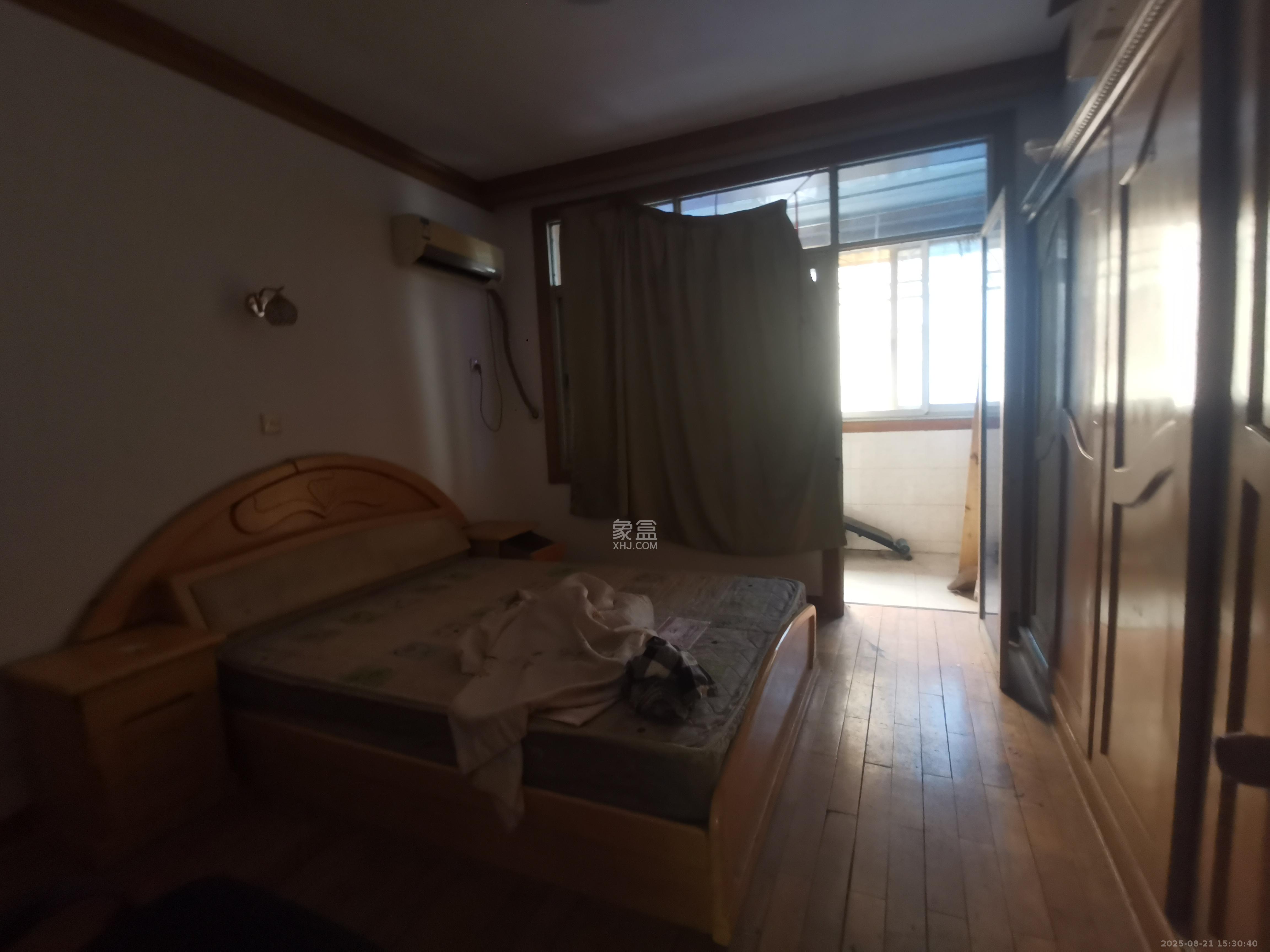 湘粮机械厂宿舍  2室2厅1卫    1800.0元/月室内图