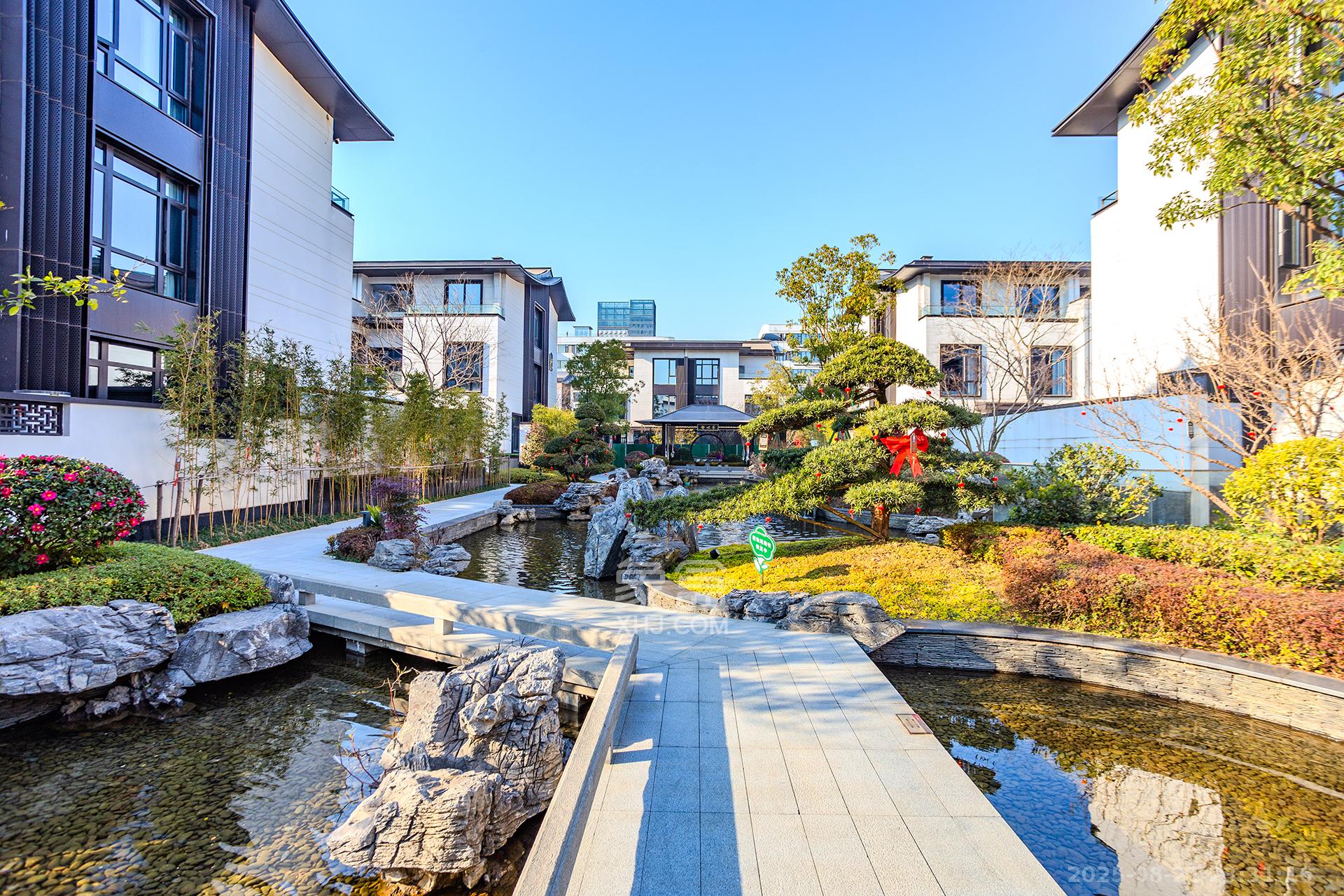 长房润和湘江玥 6室2厅4卫 700.0万 长房润和湘江玥 6室2厅4卫 700.0万其他