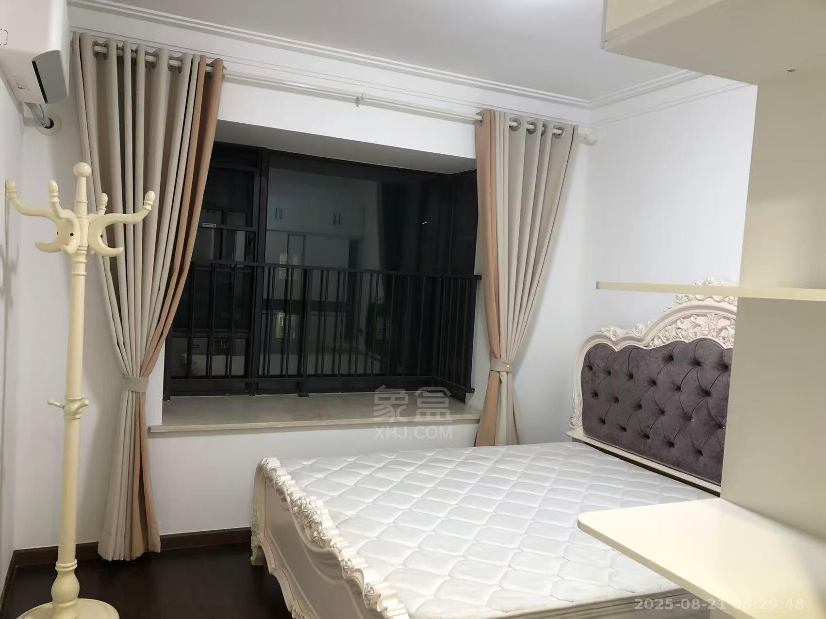 城际空间站 4室2厅2卫 1900.0元/月 城际空间站 4室2厅2卫 1900.0元/月室内图