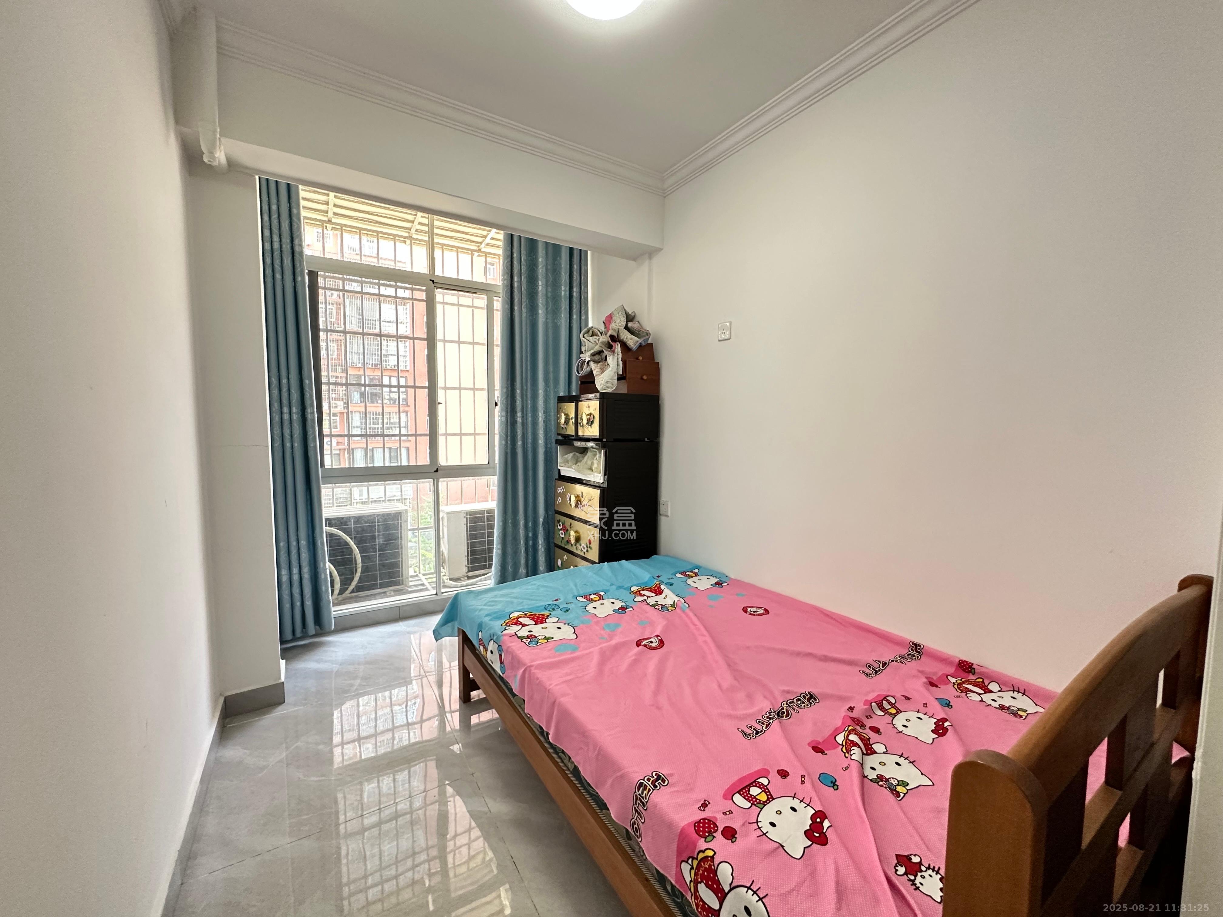 凯富南方鑫城  3室2厅1卫    2300.0元/月室内图