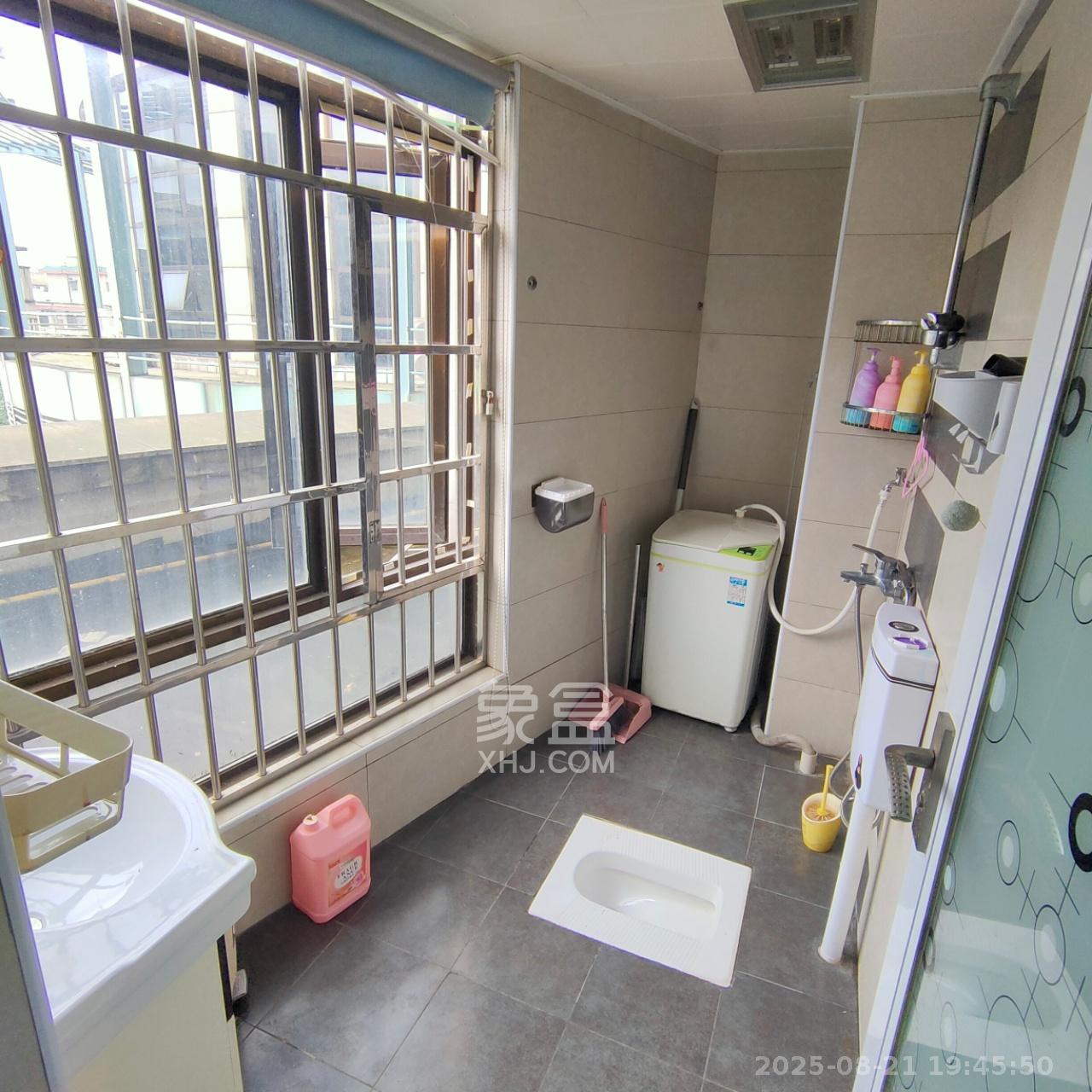 铂宫  1室1厅1卫    2700.0元/月室内图