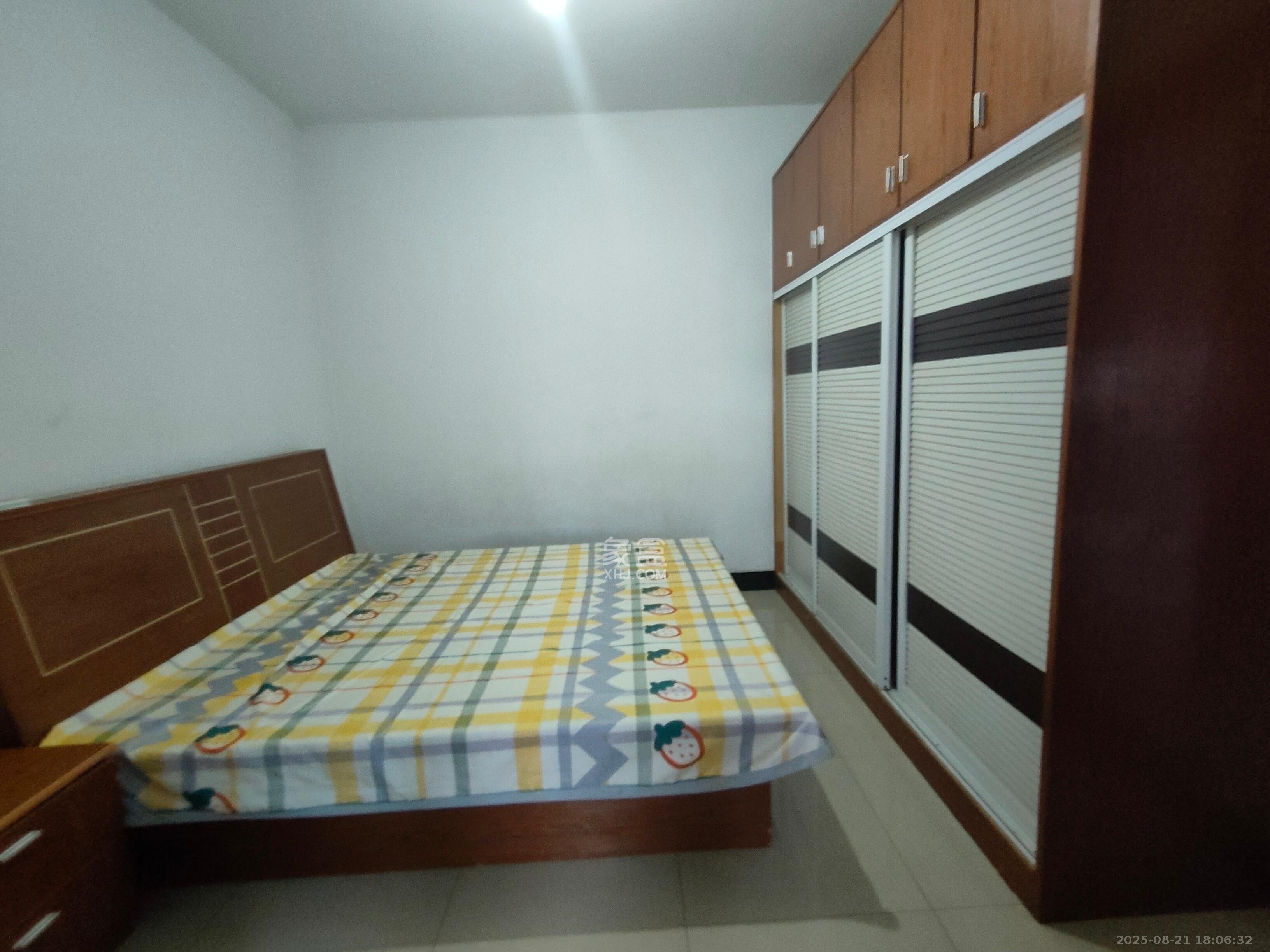 湘绣城 2室1厅1卫 800.0元/月 湘绣城 2室1厅1卫 800.0元/月室内图