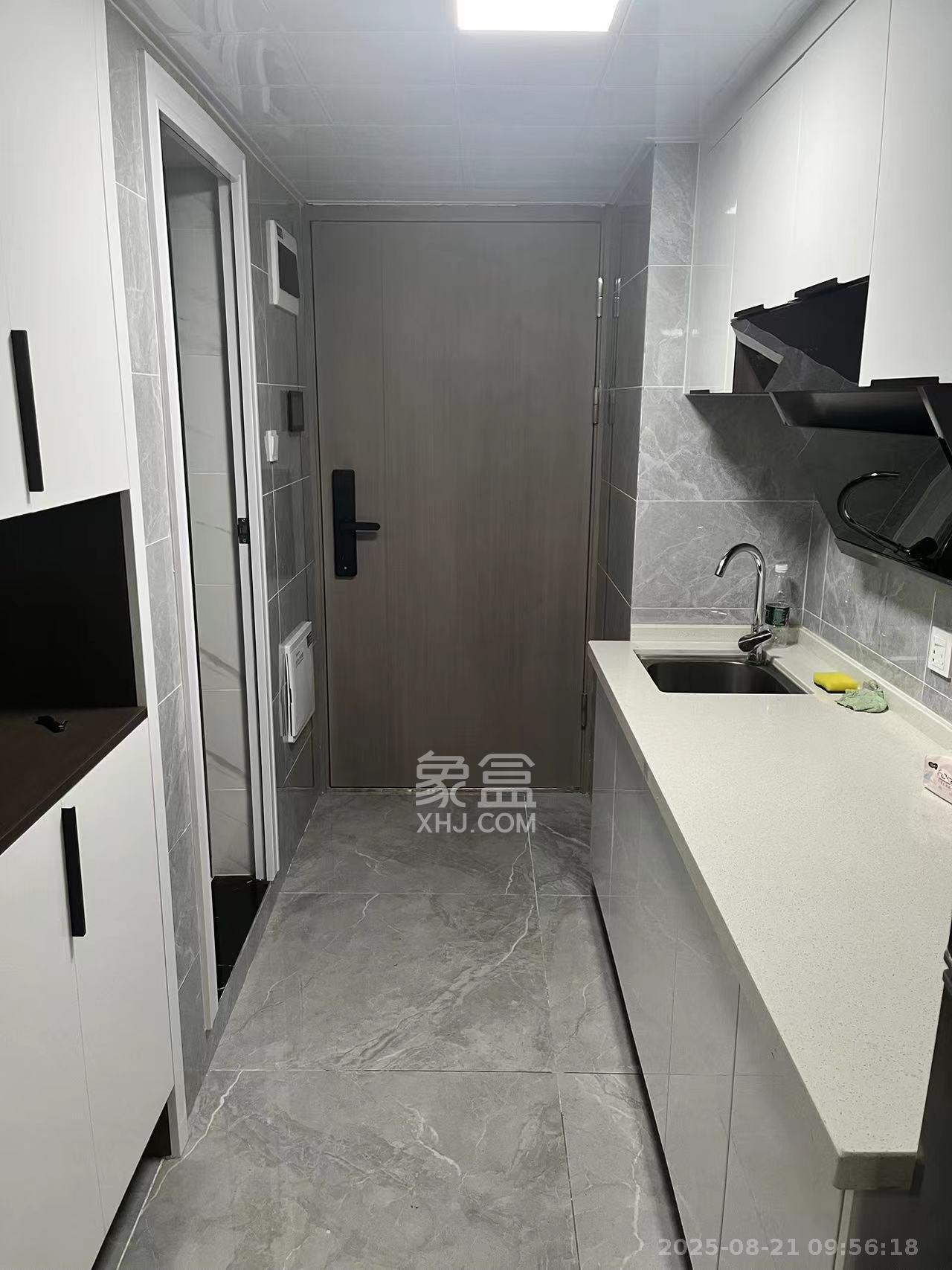 藏珑湖上公馆 1室1厅1卫 2400.0元/月 藏珑湖上公馆 1室1厅1卫 2400.0元/月室内图